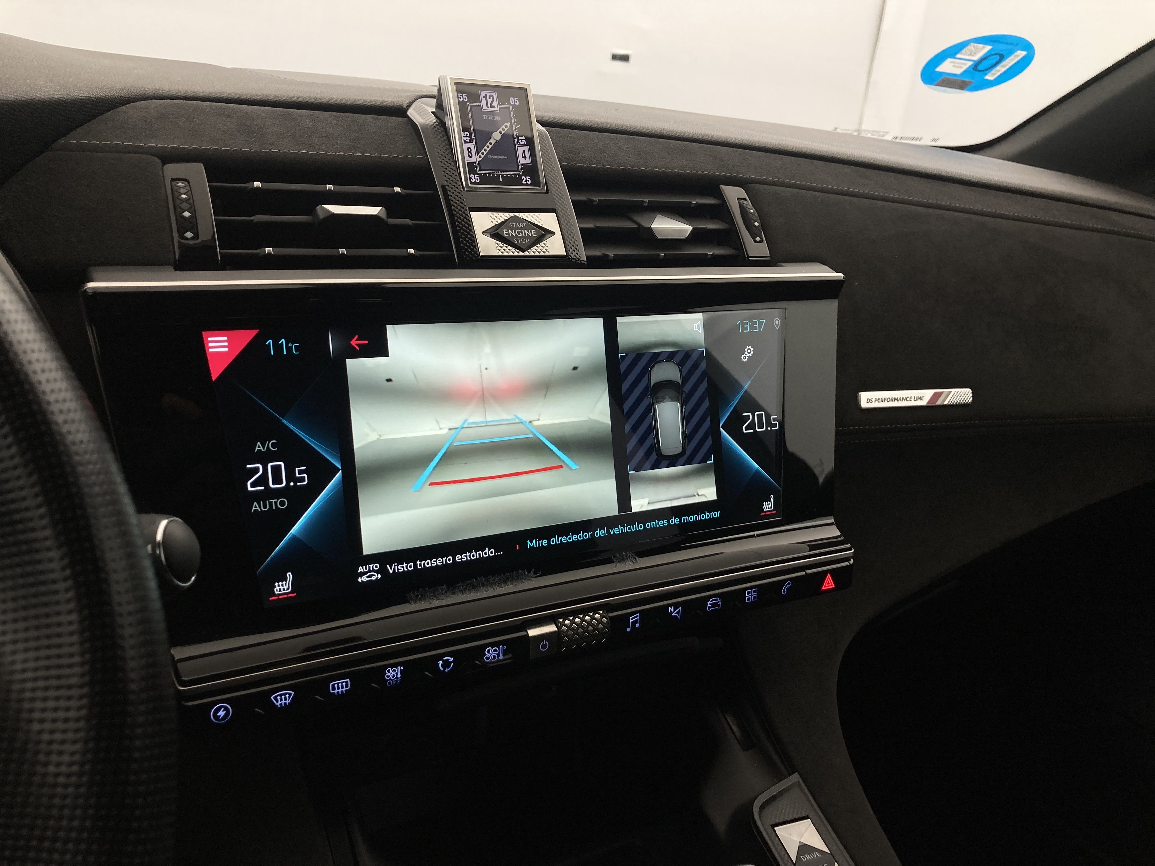 ds ds7 crossback performance line + E-TENSE 300 CA 2022 blanco nacarado 27