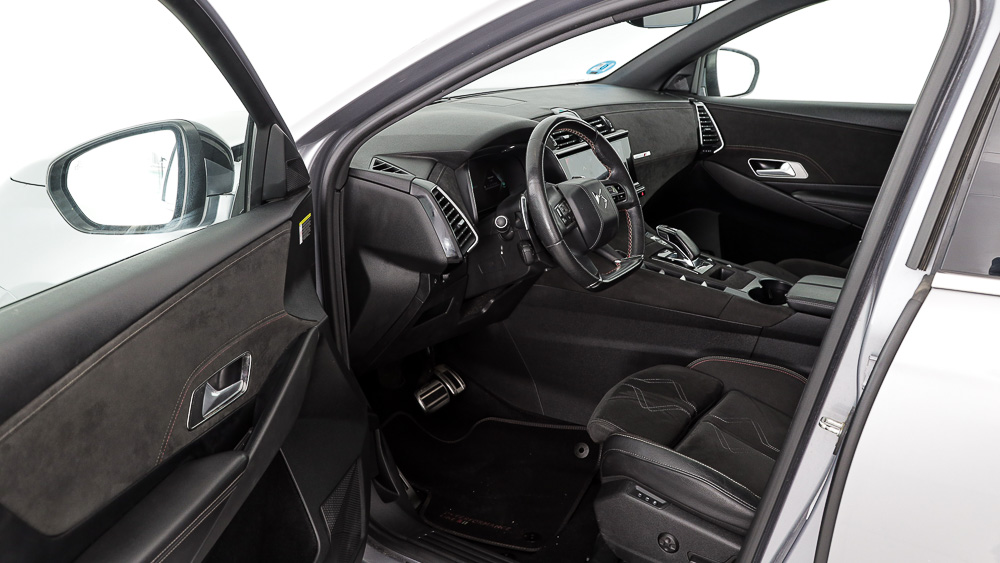 ds ds7 crossback performance line + E-TENSE 300 CA 2022 gris artense 13