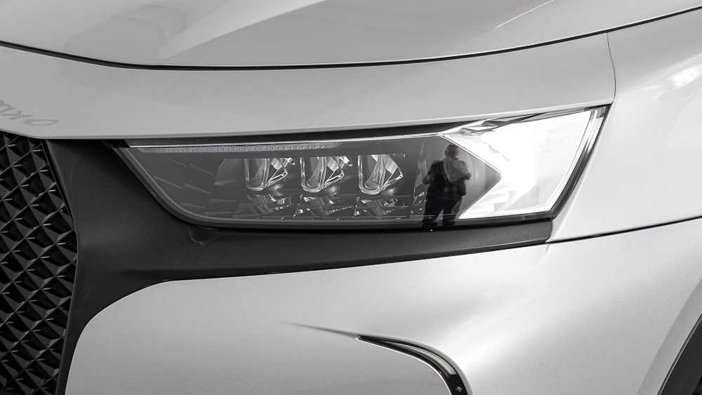 ds ds7 crossback performance line + E-TENSE 300 CA 2022 gris artense 30