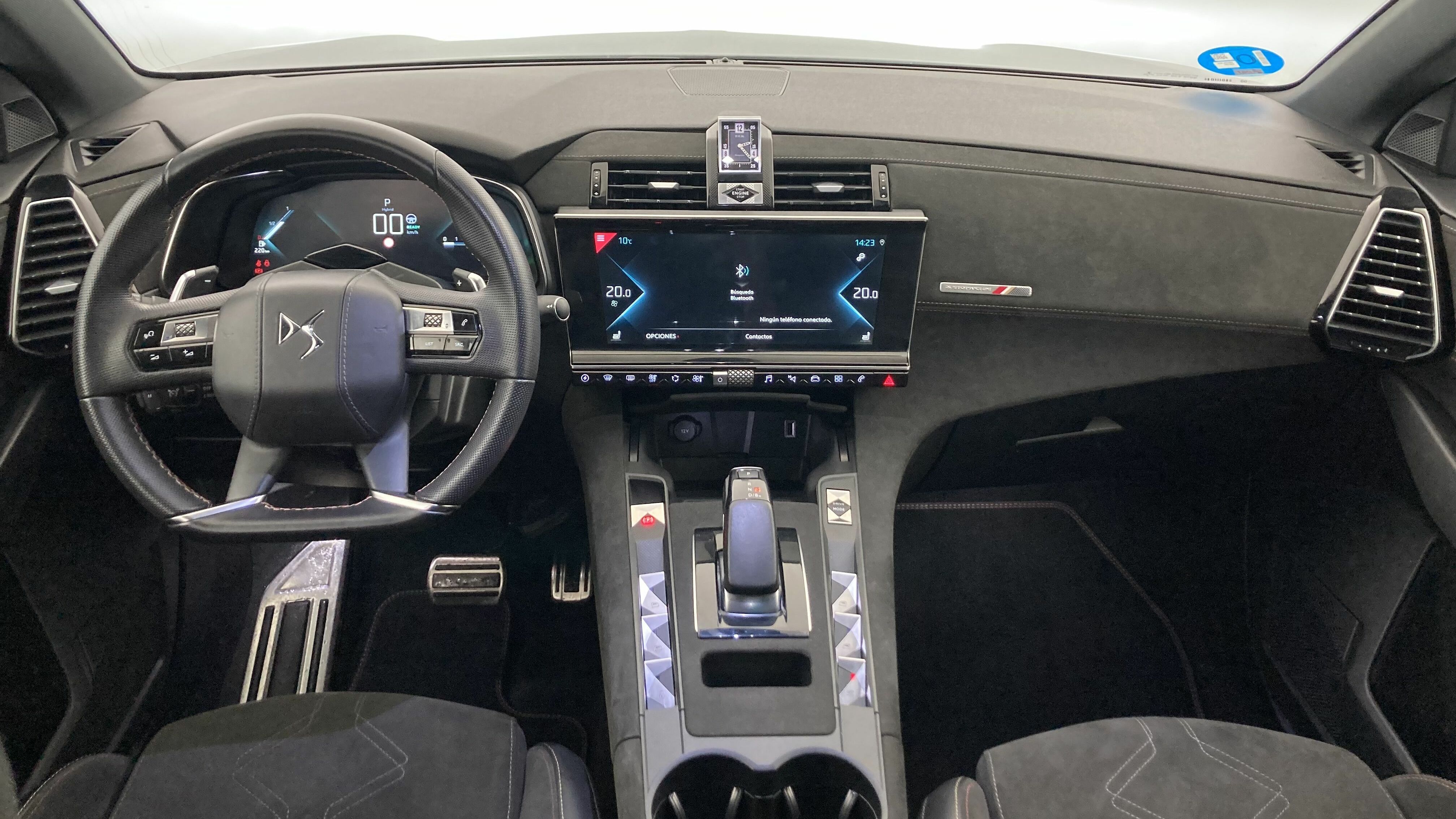 ds ds7 crossback performance line + E-TENSE 300 CA 2022 gris artense 13