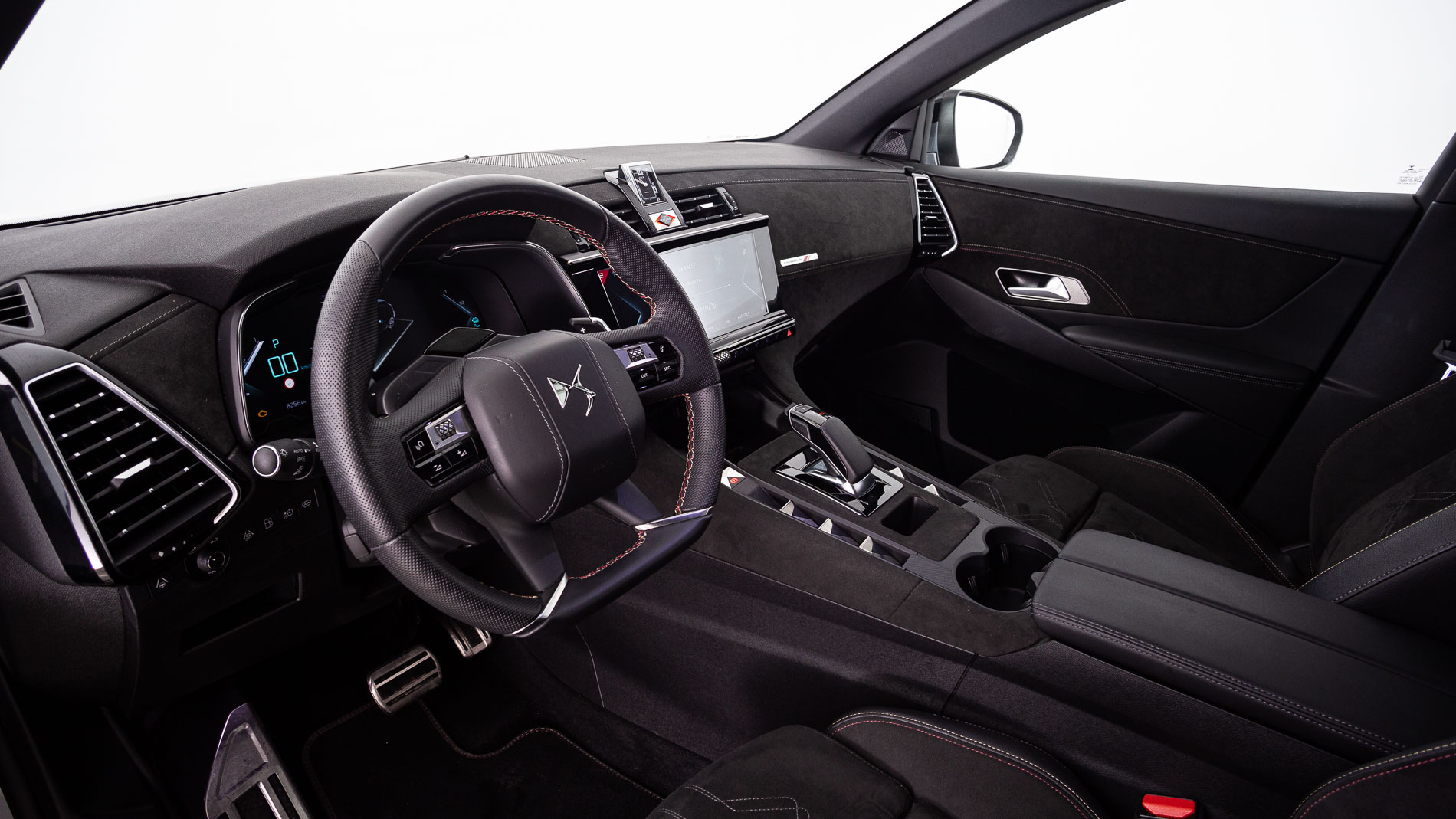 ds ds7 crossback performance line + E-TENSE 300 CA 2022 gris artense 15