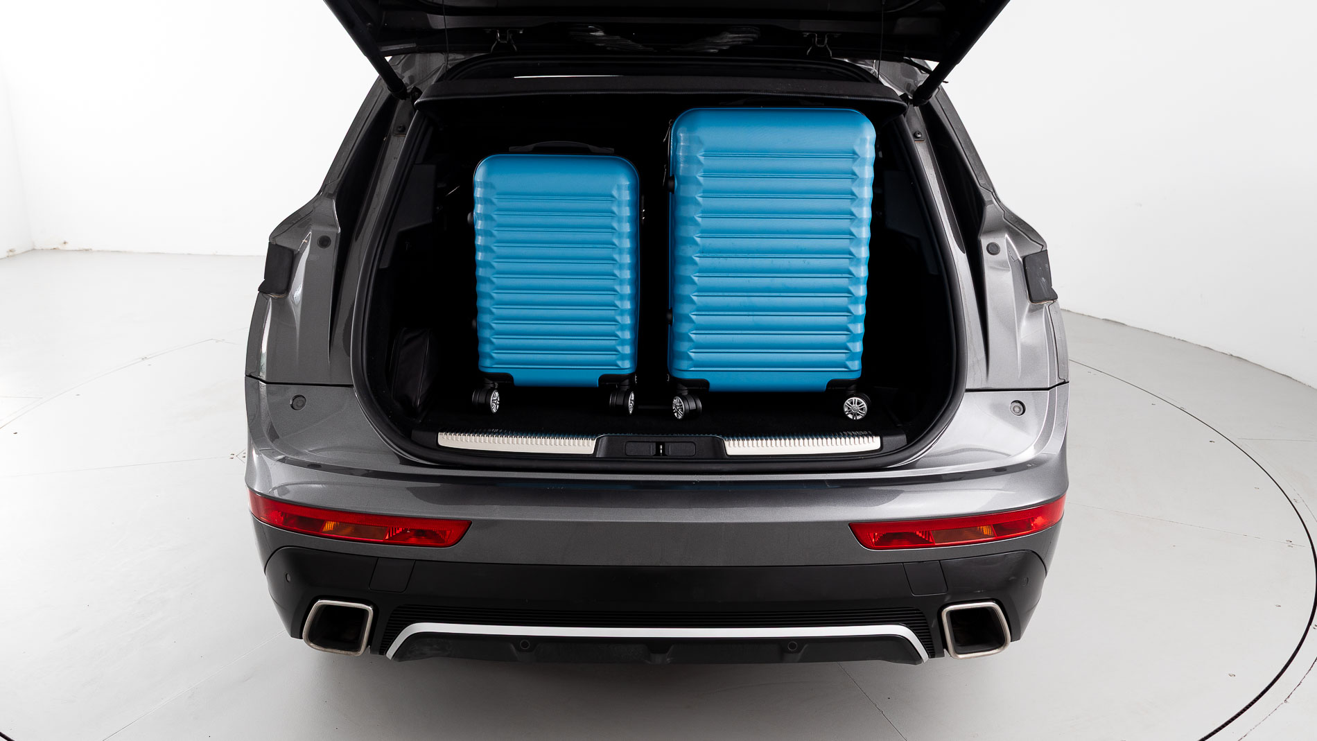 ds ds7 crossback performance line + E-TENSE 300 CA 2022 gris platino 32