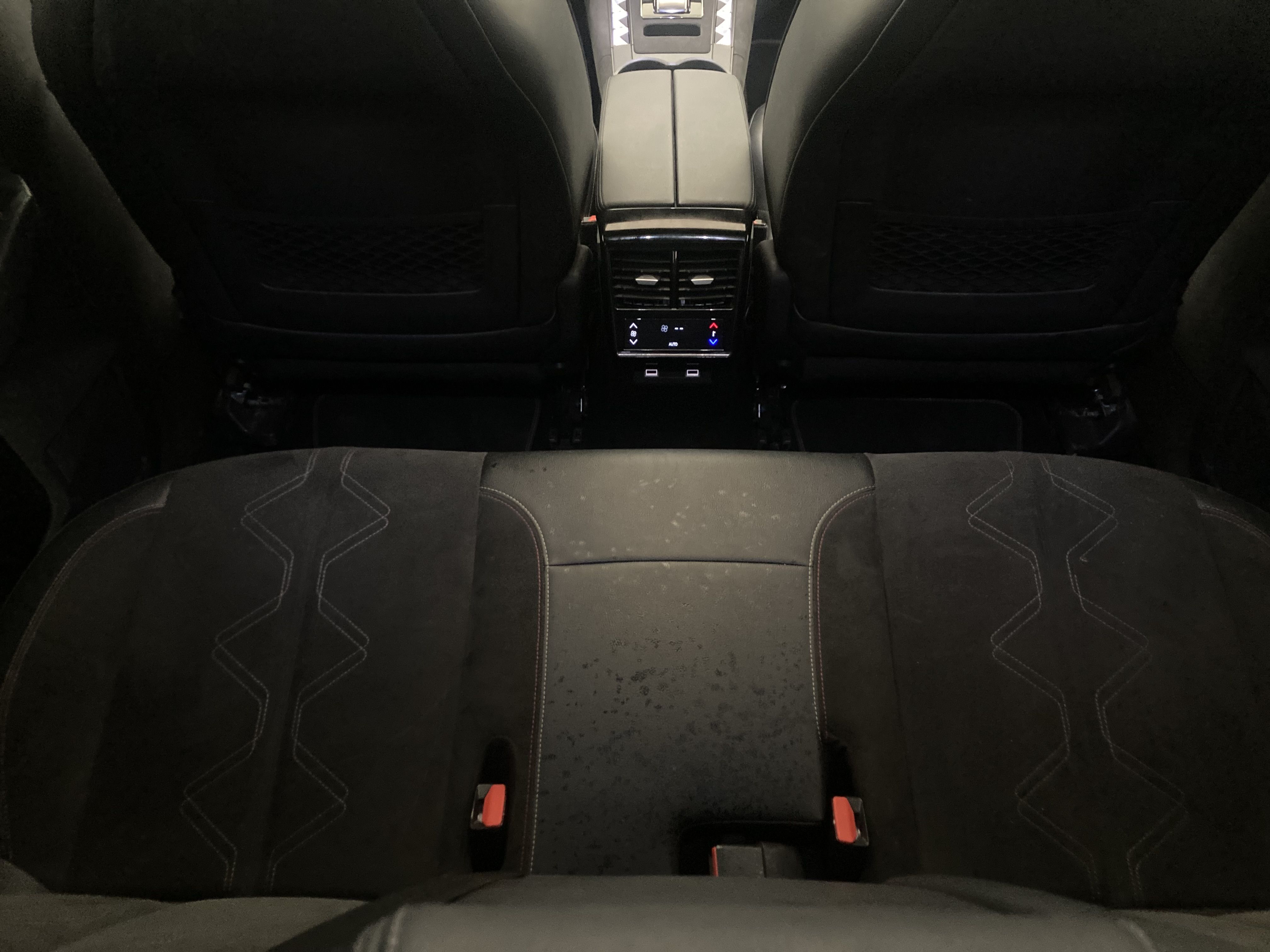 ds ds7 crossback performance line + E-TENSE 300 CA 2022 crystal pearl 13