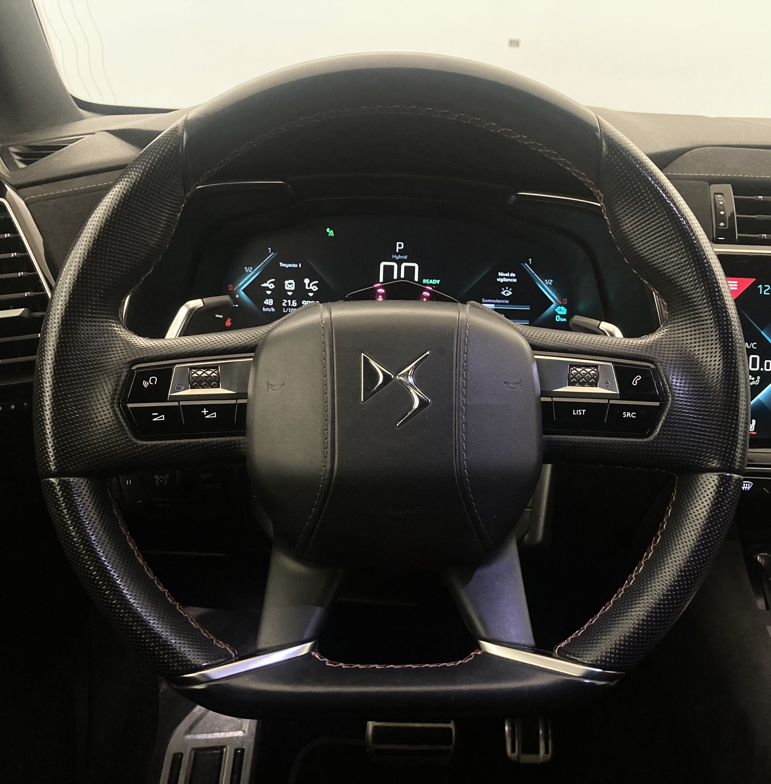 ds ds7 crossback performance line + E-TENSE 300 CA 2022 crystal pearl 17