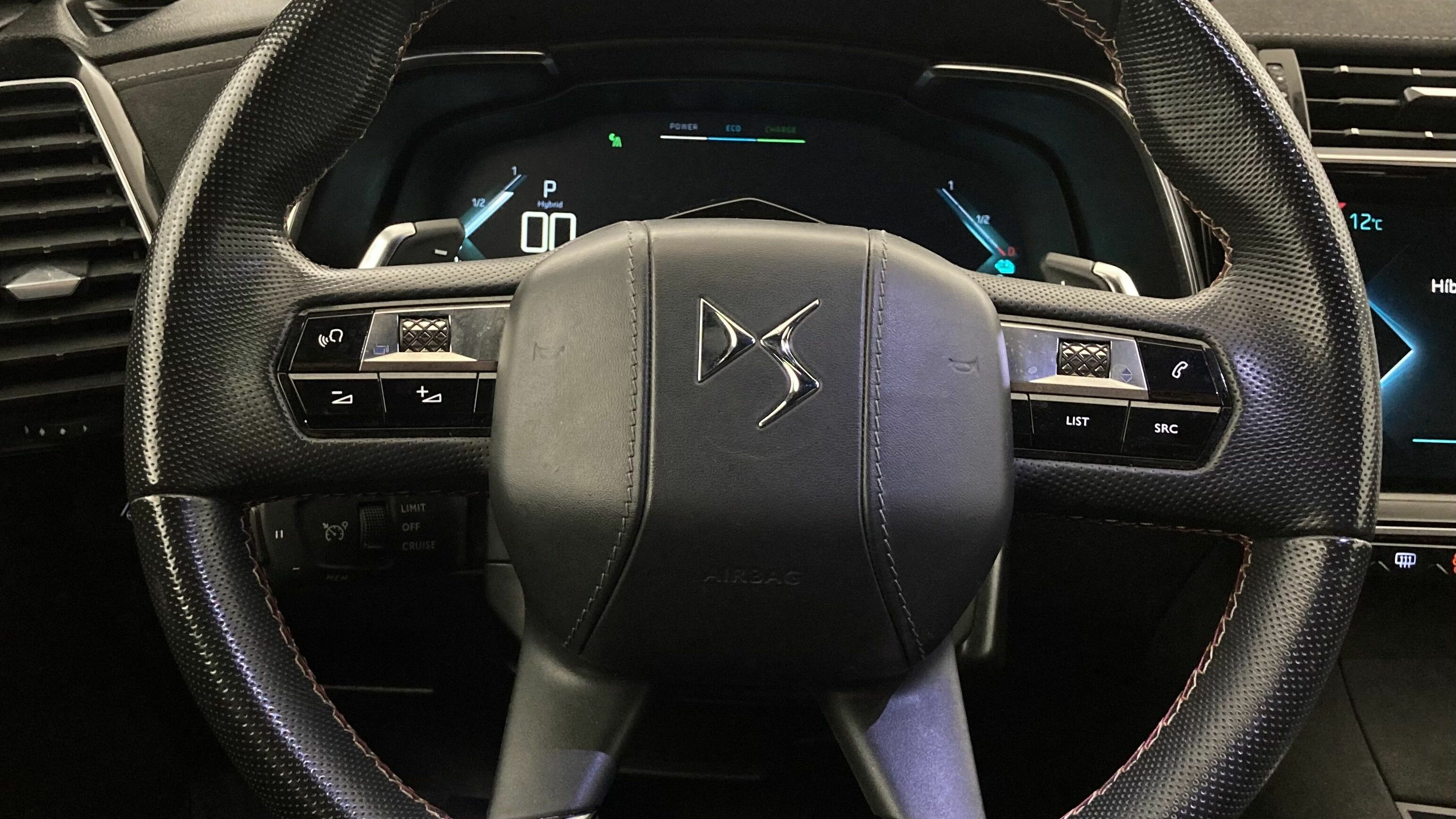 ds ds7 crossback performance line + E-TENSE 300 CA 2022 blanco nacarado 17