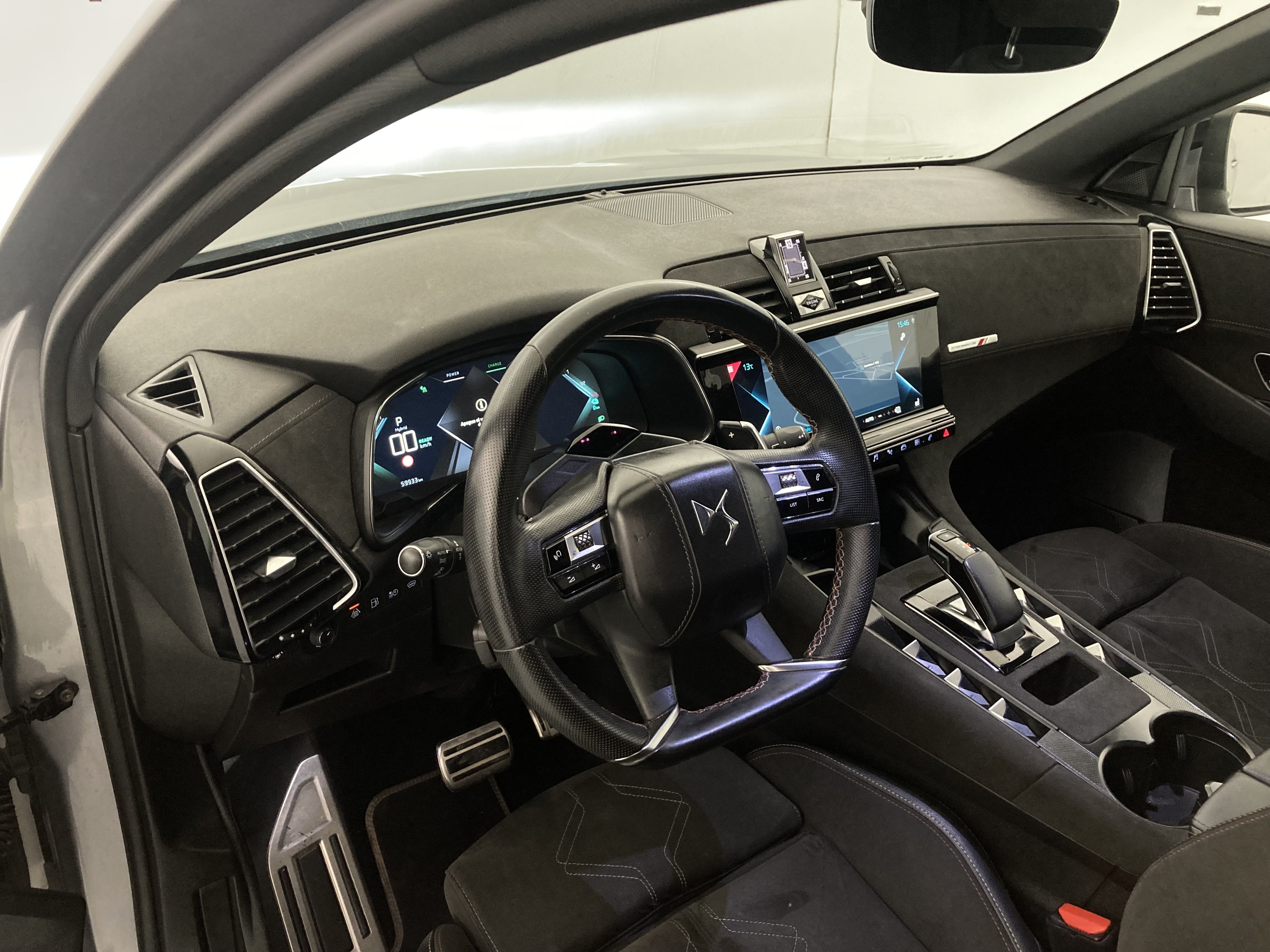 ds ds7 crossback performance line + E-TENSE 300 CA 2022 gris artense 15
