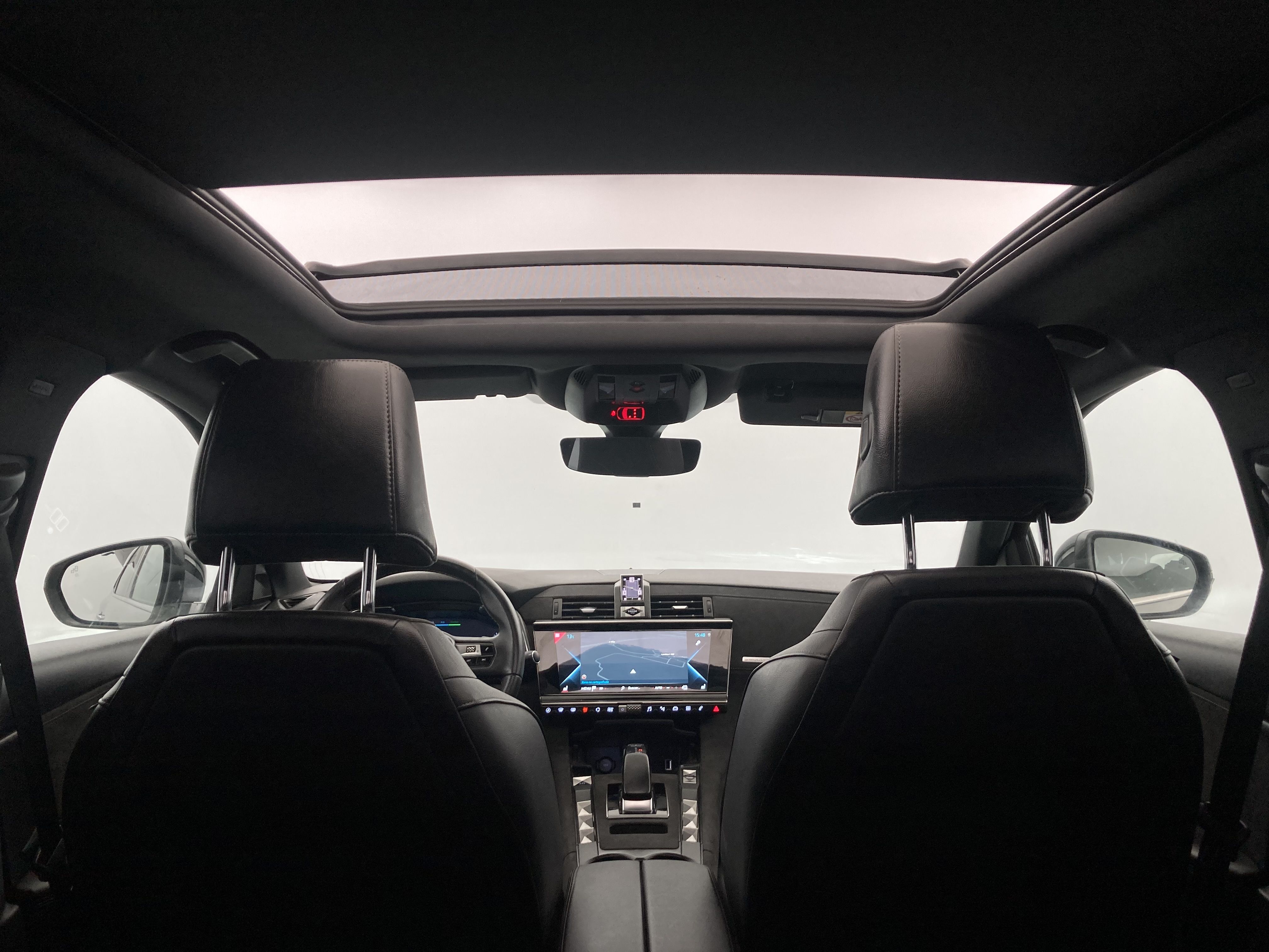 ds ds7 crossback performance line + E-TENSE 300 CA 2022 gris artense 26