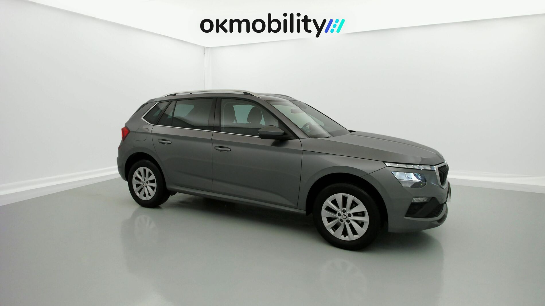 skoda kamiq selection 1.0 TSI 115 2024 gris graphite 2