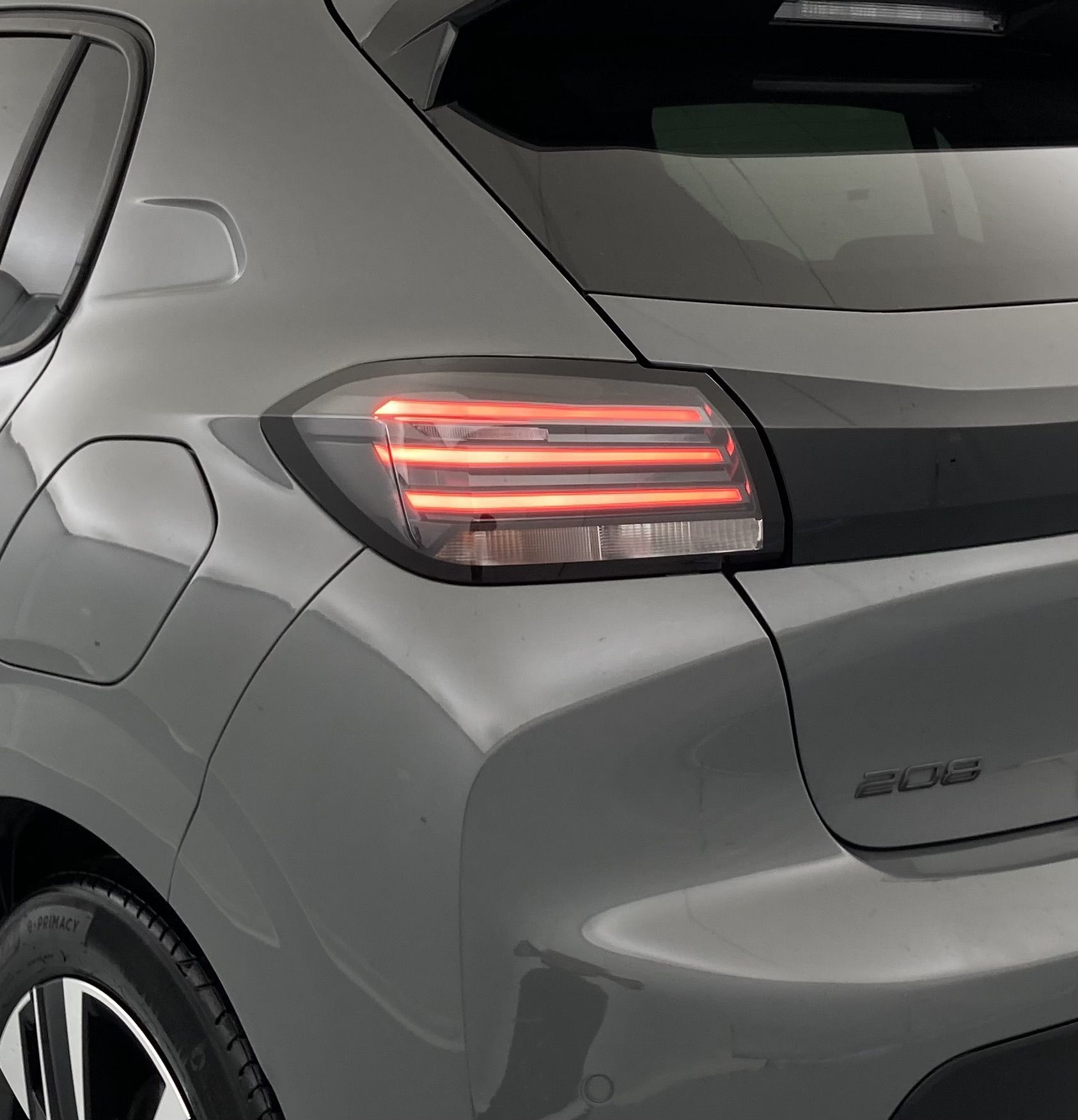 peugeot 208 allure 1.2 PURETECH 100 2024 grigio selenium 15