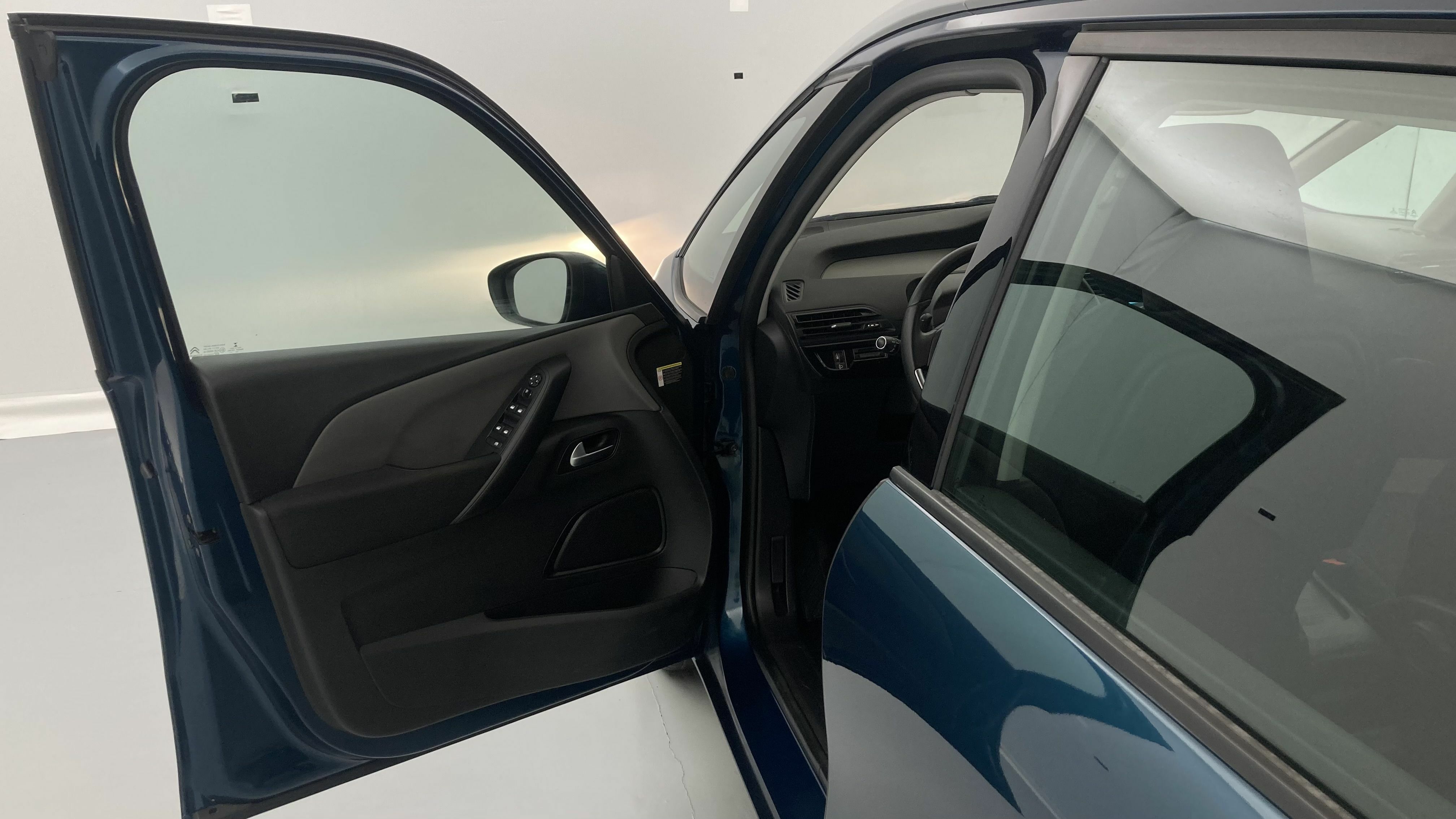 citroen c4 grand spacetourer c series 1.2 PURETECH 130 EAT 2022 bleu 9
