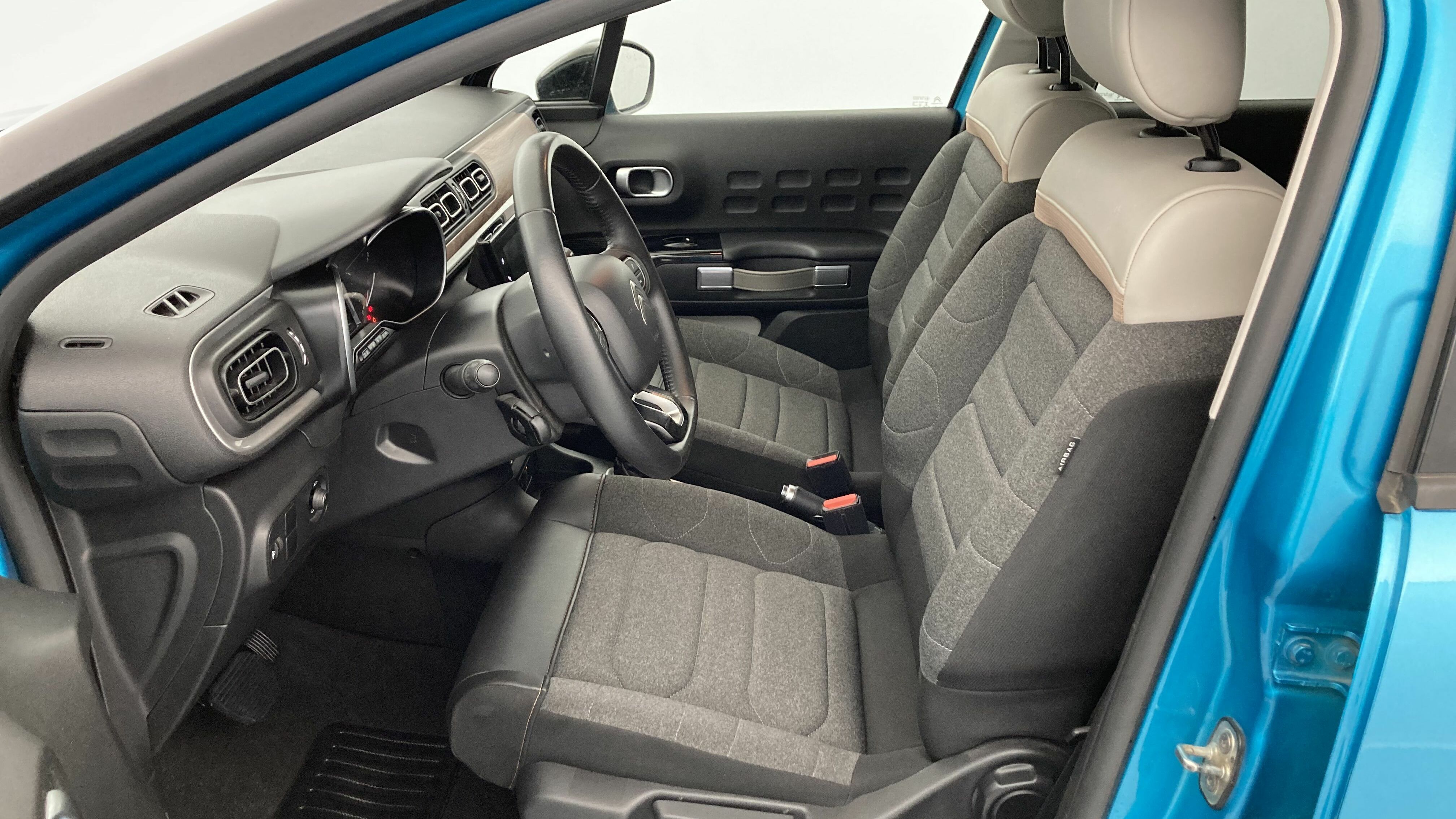 citroen c3 shine 1.2 PURETECH 110 EAT 2022 azul spring/negro 15