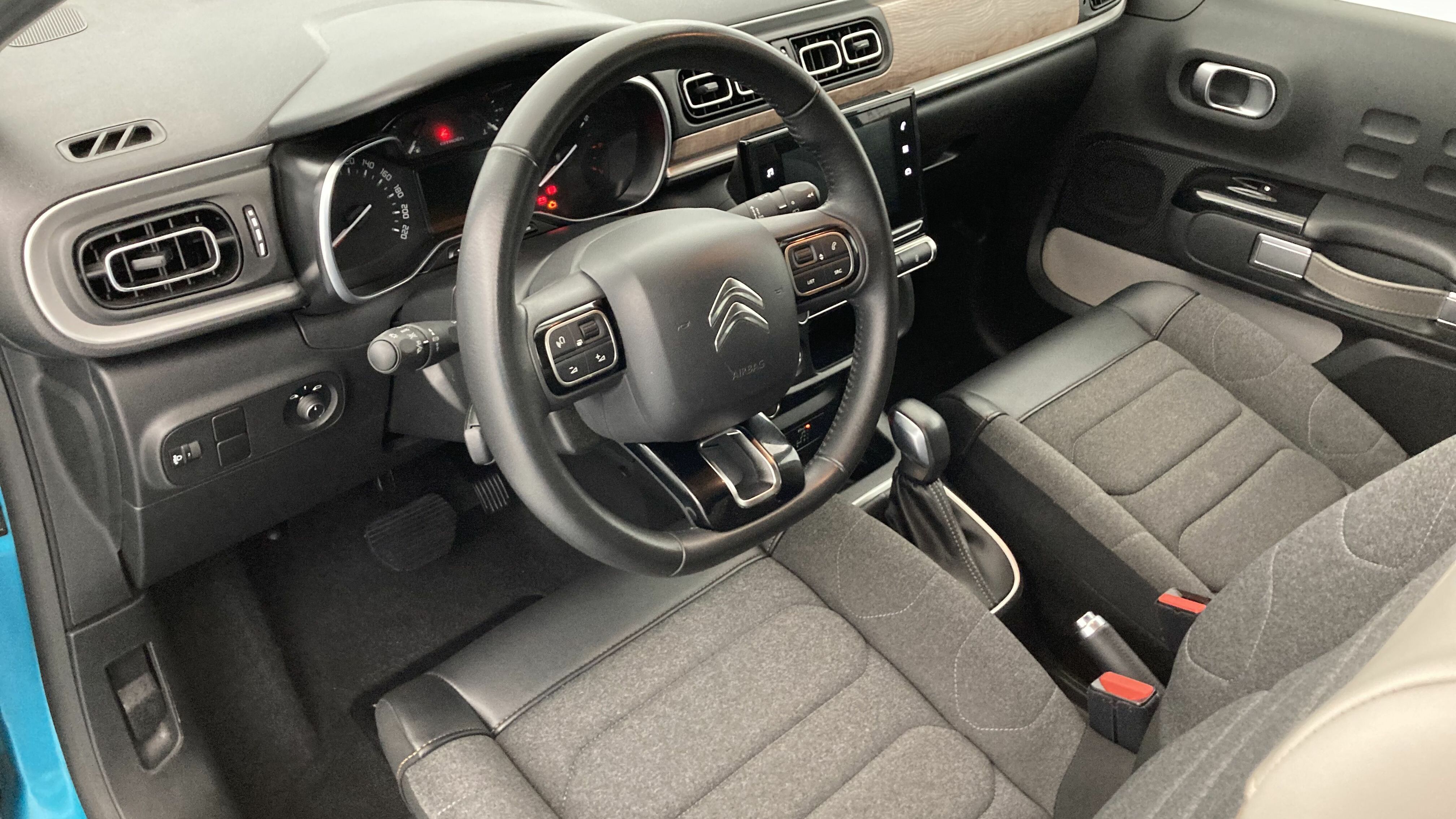 citroen c3 shine 1.2 PURETECH 110 EAT 2022 azul spring/negro 16