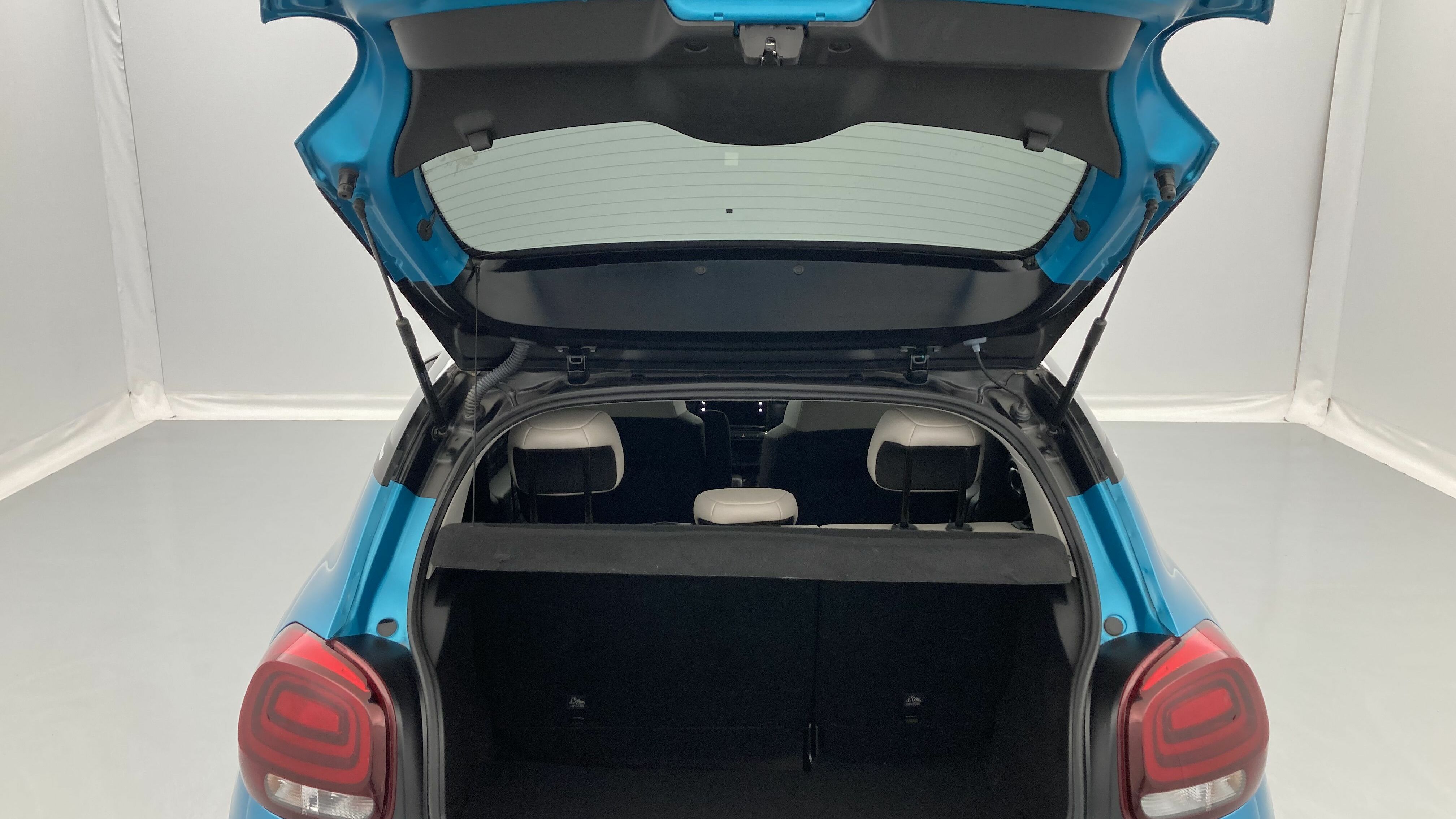 citroen c3 shine 1.2 PURETECH 110 EAT 2022 azul spring/negro 24