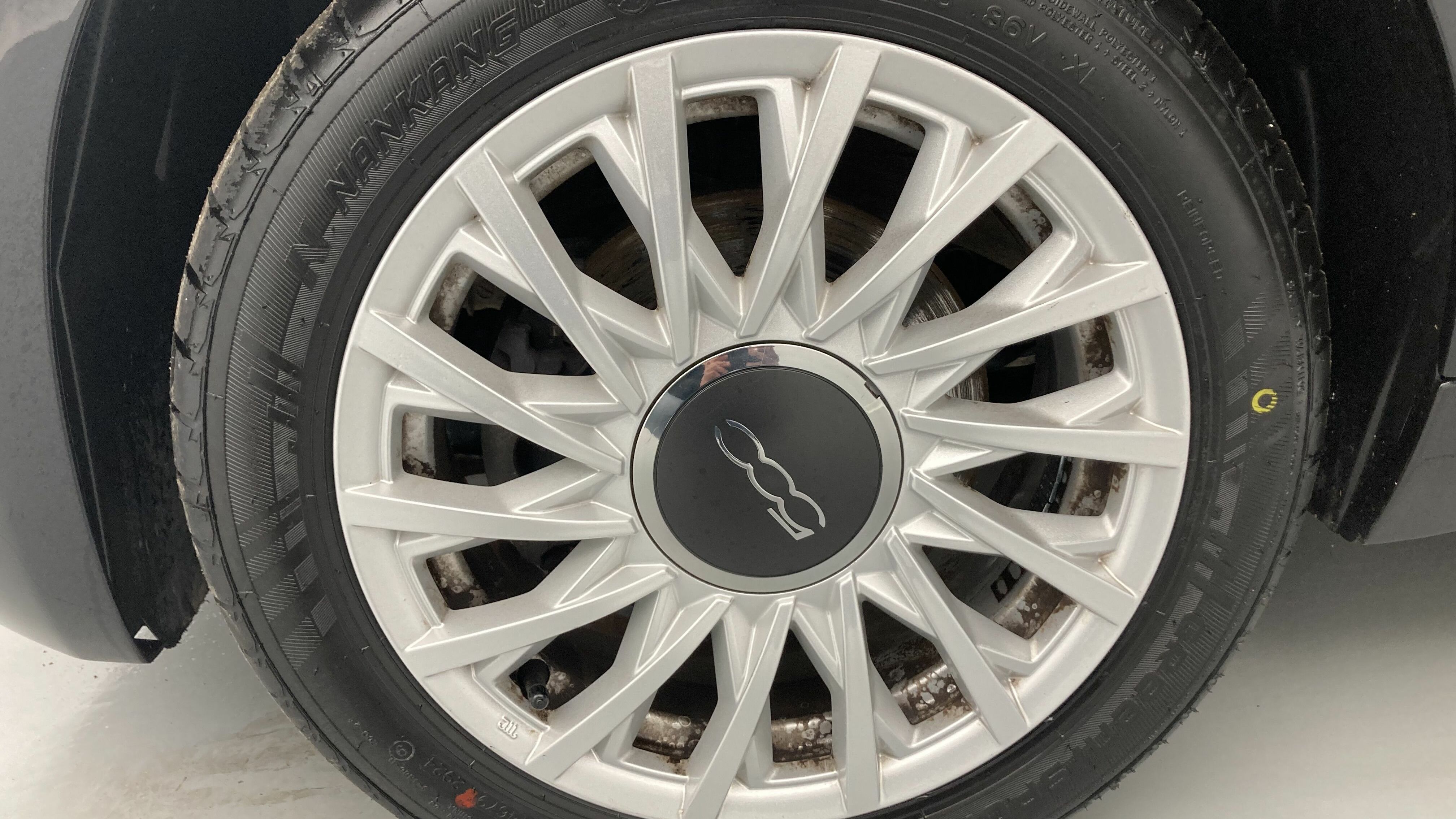 fiat 500 dolcevita 1.0 HYBRID 70 MHEV 2022 vesuvio schwarz metallic 19