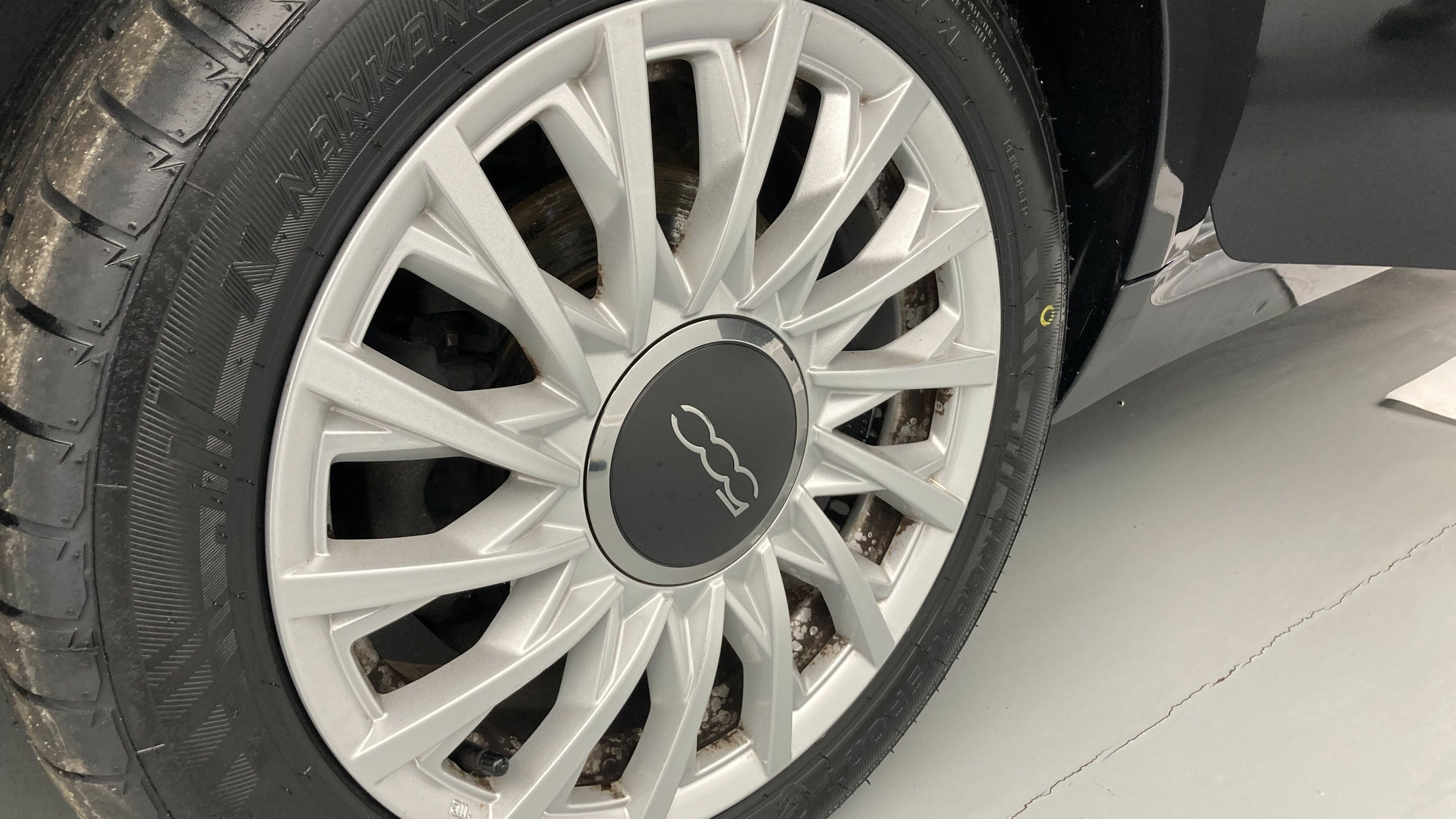 fiat 500 dolcevita 1.0 HYBRID 70 MHEV 2022 vesuvio schwarz metallic 20