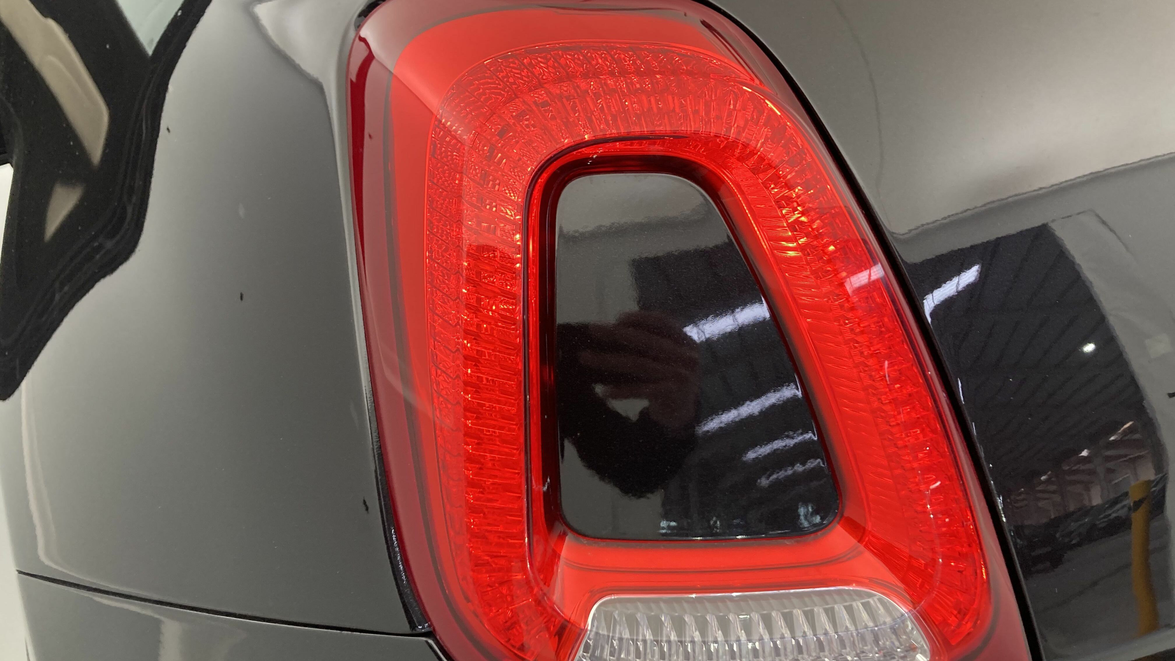 fiat 500 dolcevita 1.0 HYBRID 70 MHEV 2022 vesuvio schwarz metallic 22