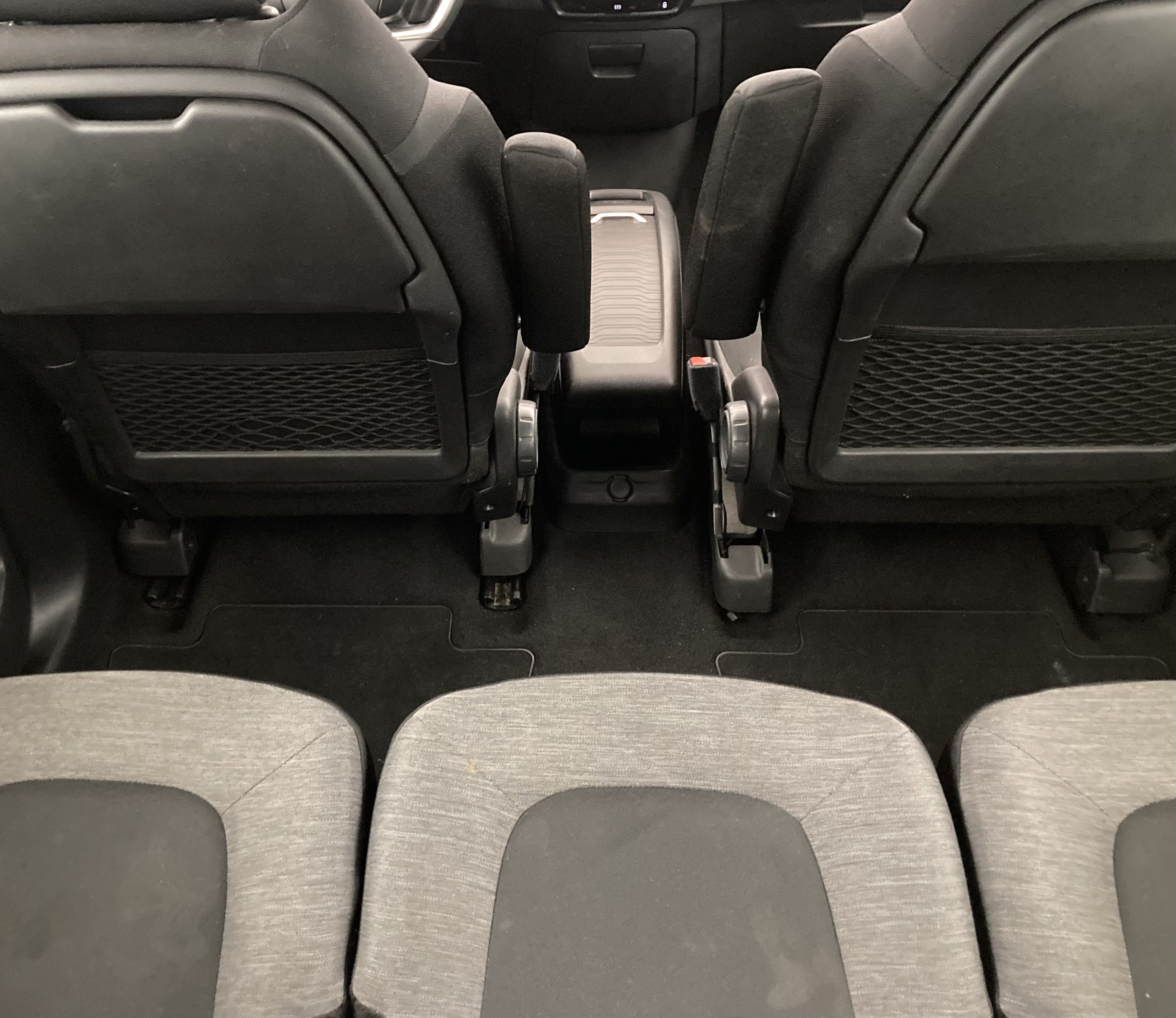 citroen c4 grand spacetourer c series 1.2 PURETECH 130 EAT 2022 gris 16