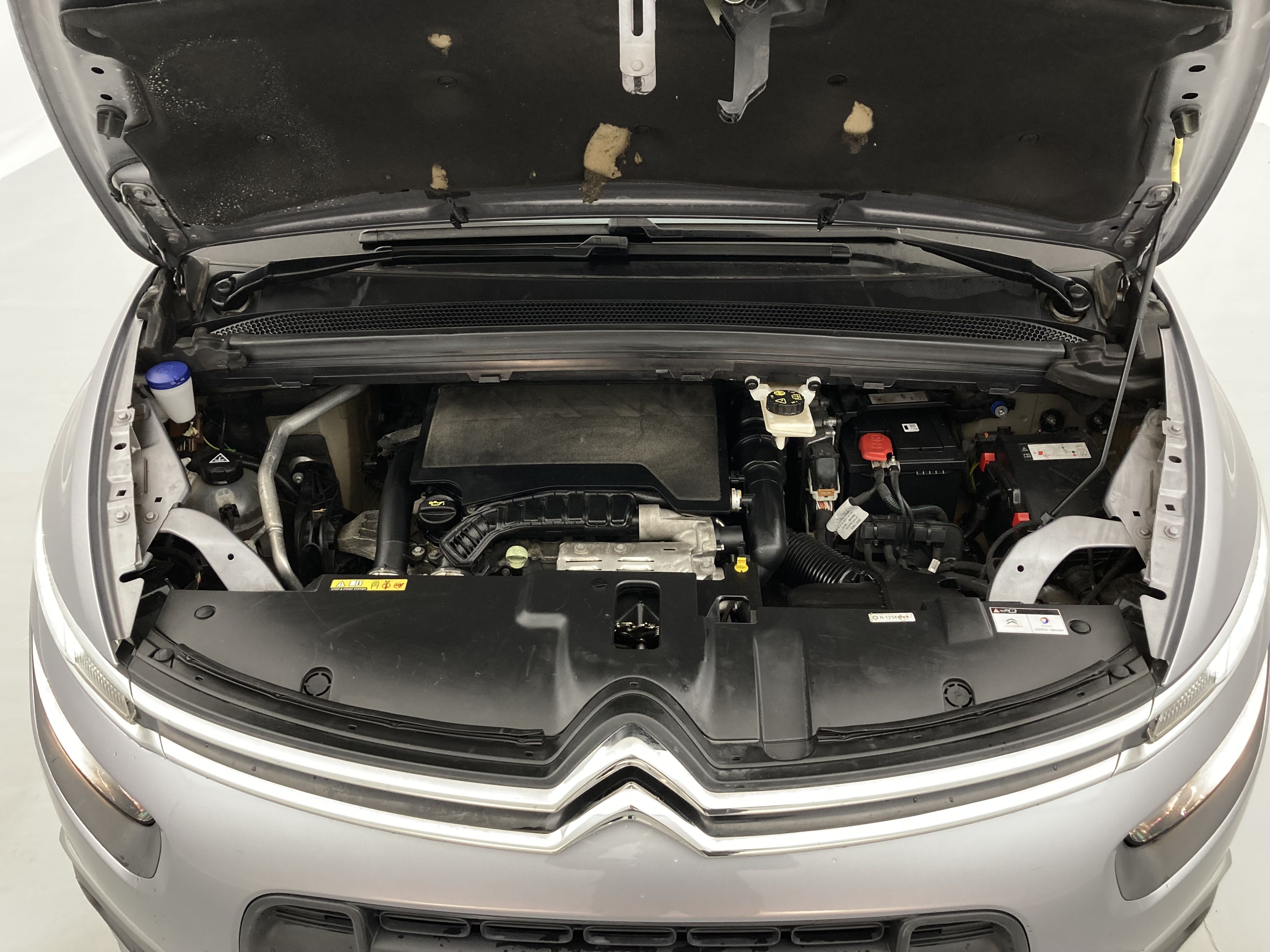 citroen c4 grand spacetourer c series 1.2 PURETECH 130 EAT 2022 gris 23