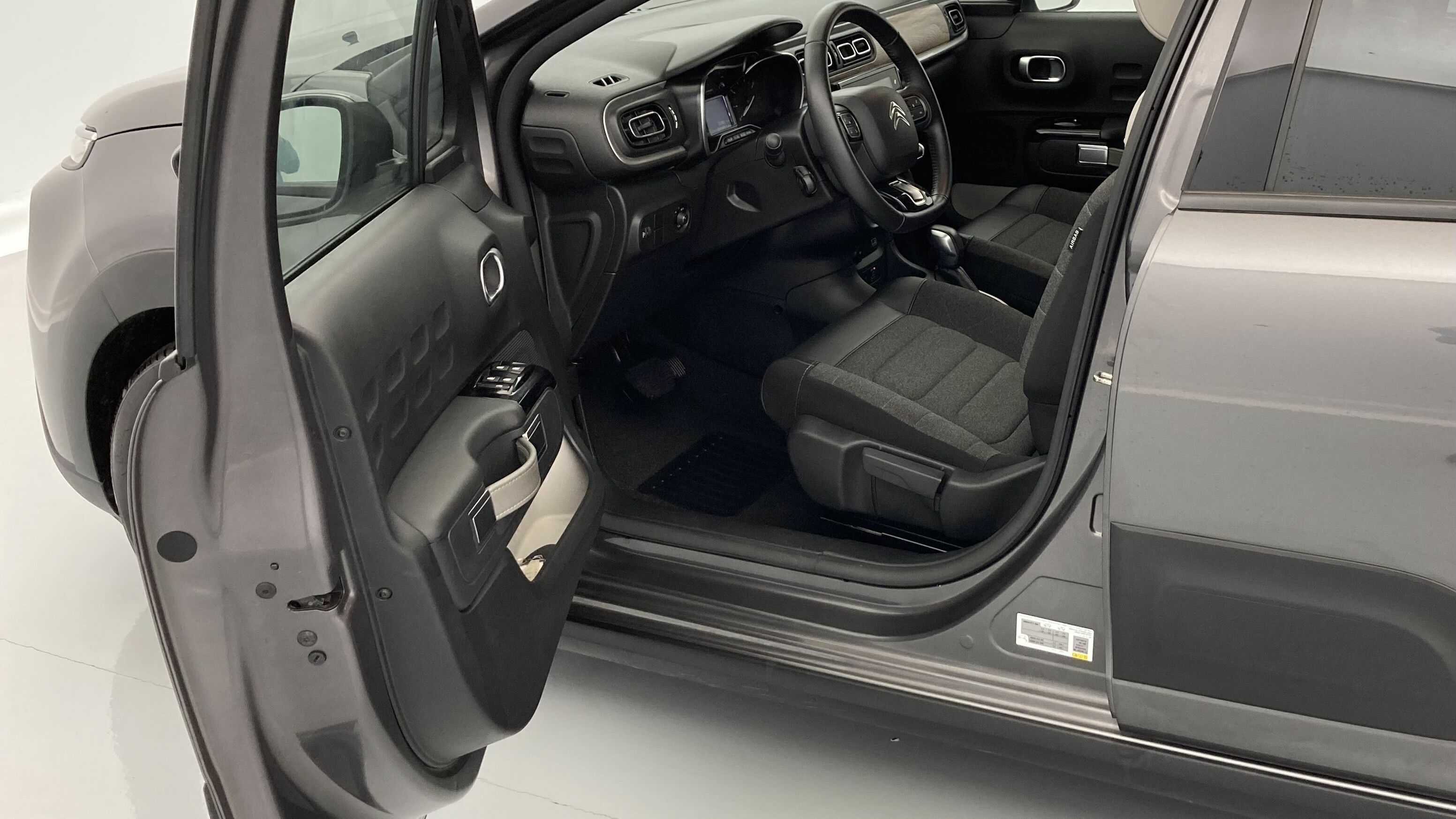 citroen c3 shine 1.2 PURETECH 110 EAT 2022 gris acero/negro 11