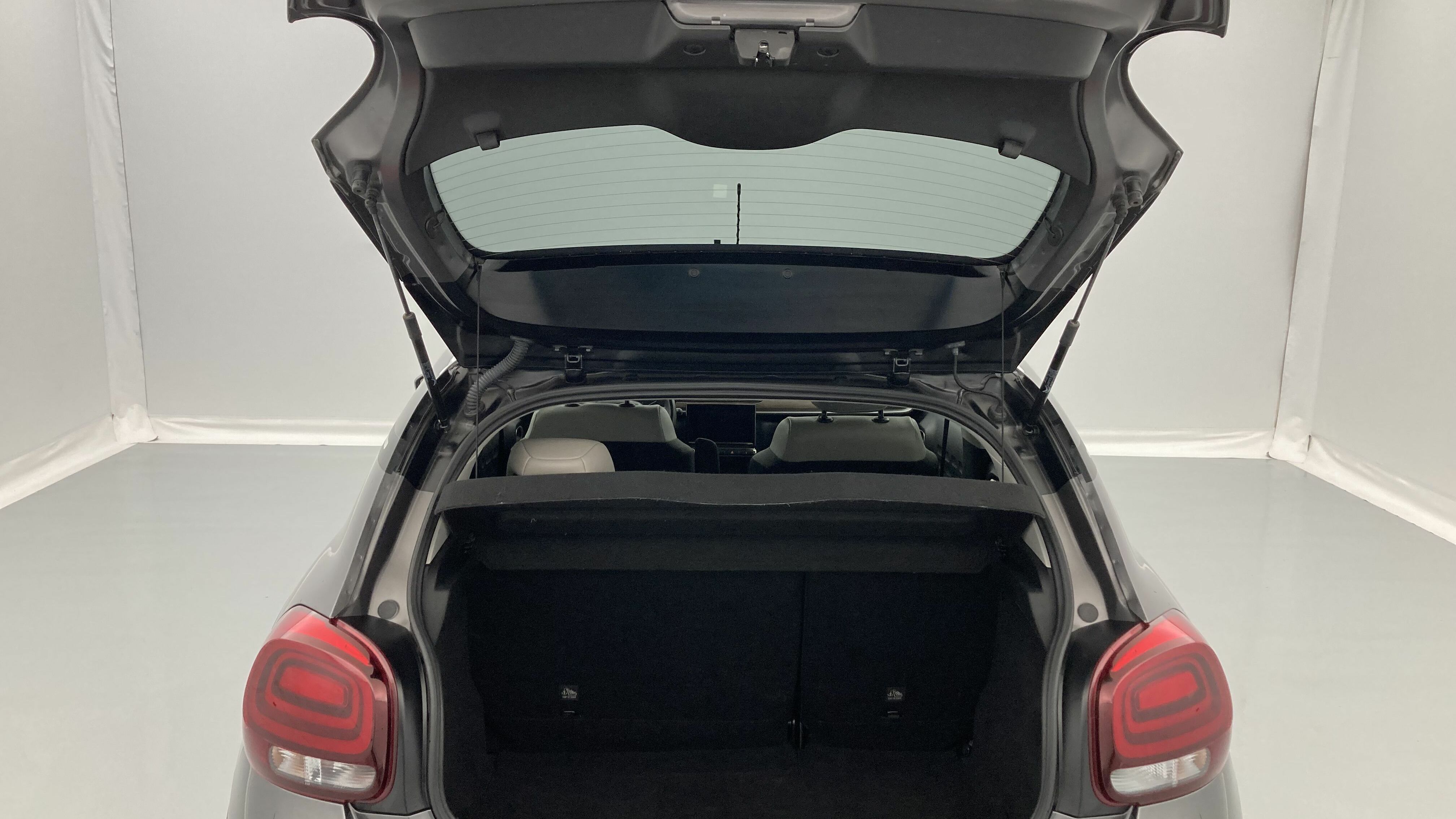 citroen c3 shine 1.2 PURETECH 110 EAT 2022 gris acero/negro 17