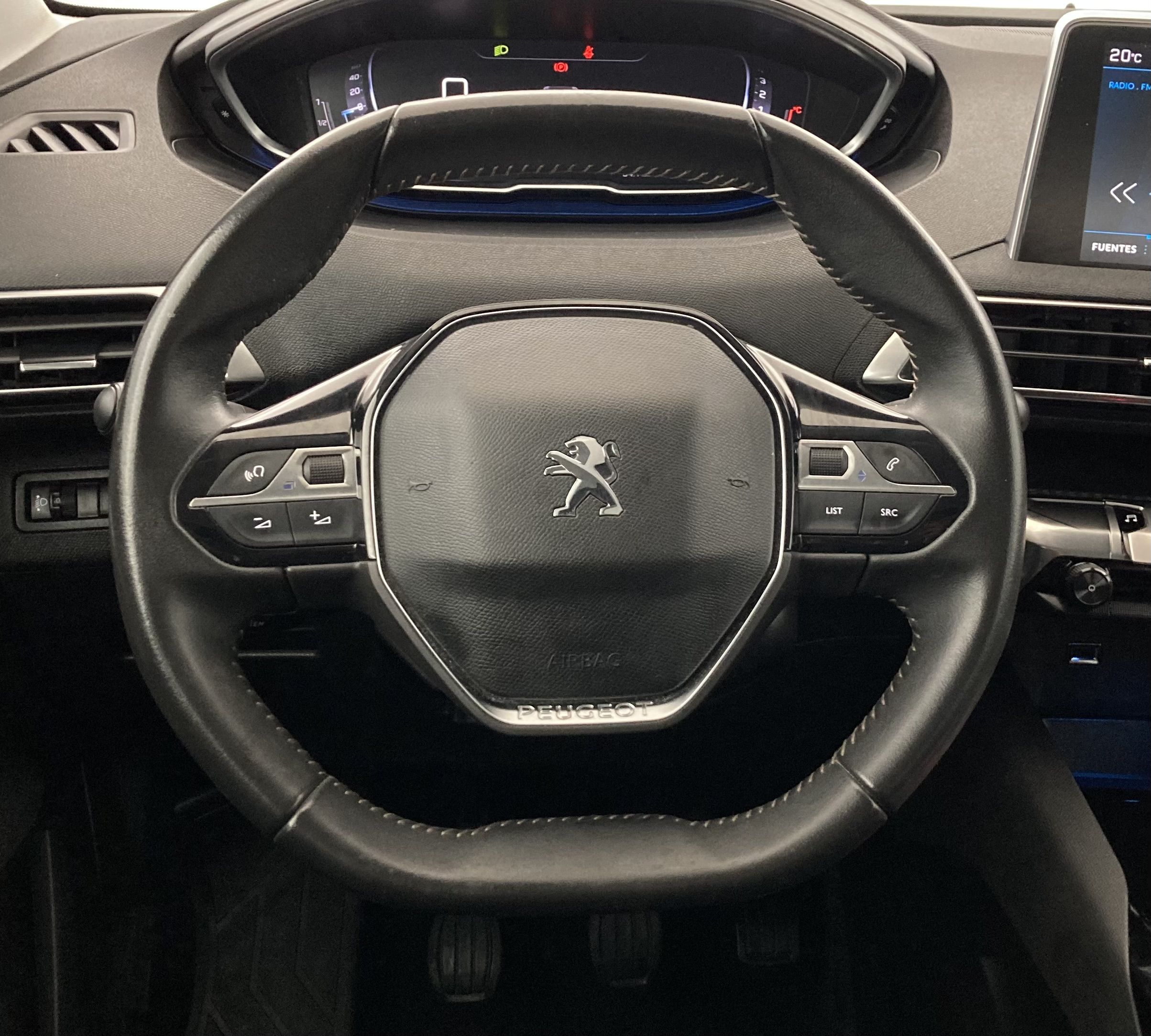 peugeot 3008 active pack 1.5 BLUEHDI 130 2022 blanco nacarado 22