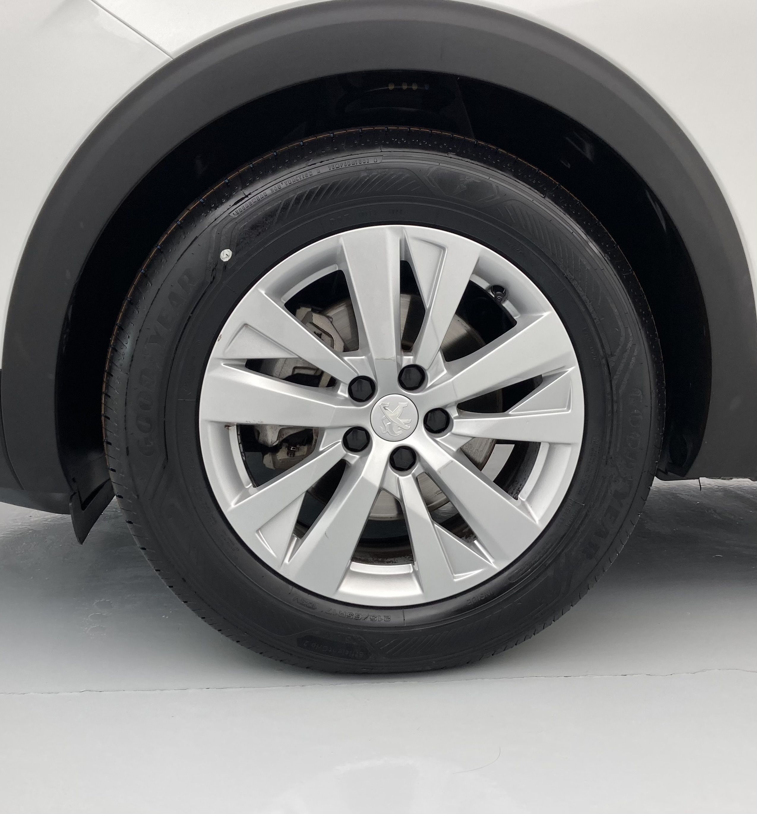 peugeot 3008 active pack 1.5 BLUEHDI 130 2022 blanco nacarado 29