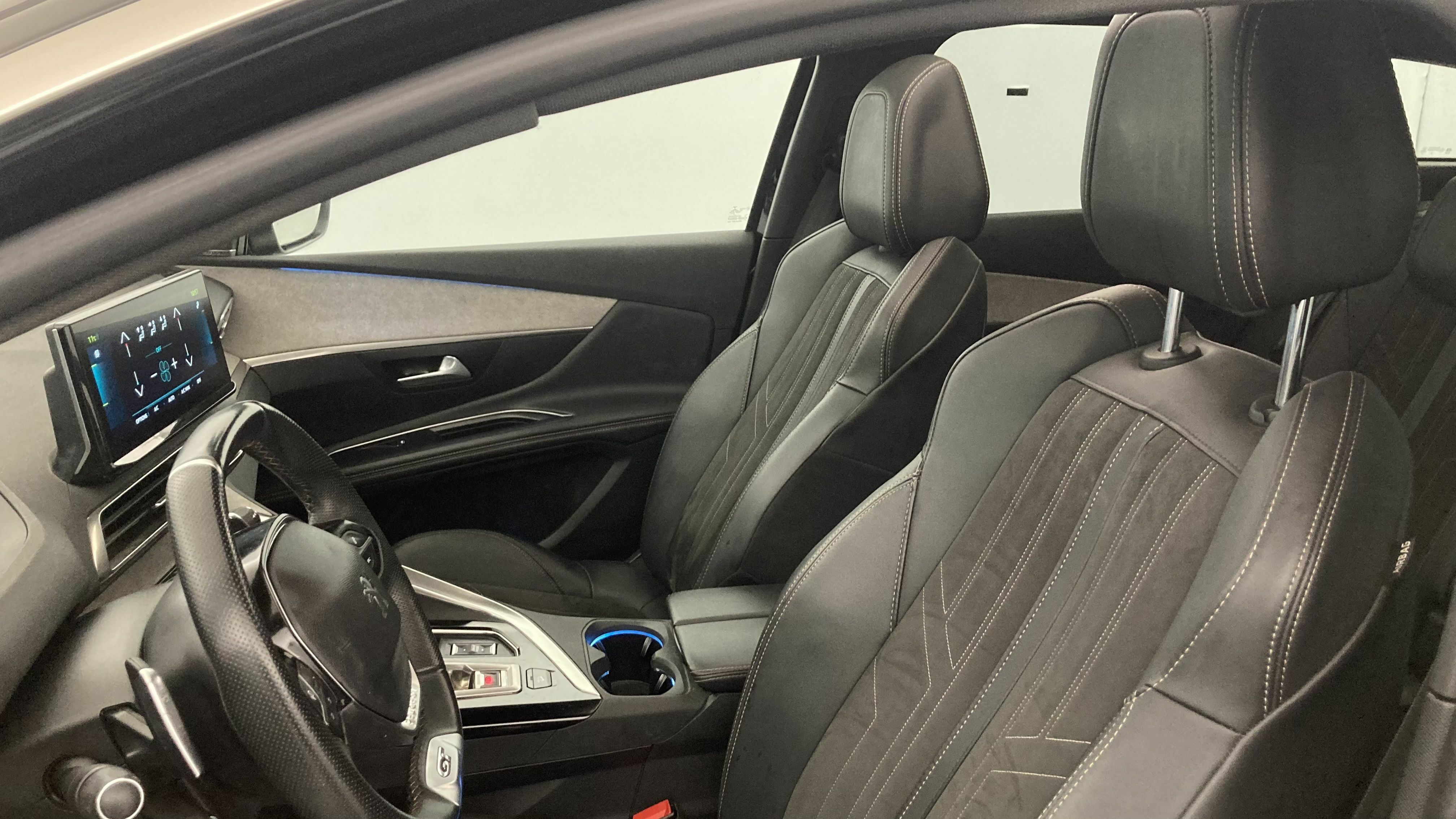 peugeot 3008 gt pack 1.6 HYBRID 300 EAT PHEV 2022 negro perla nera 13