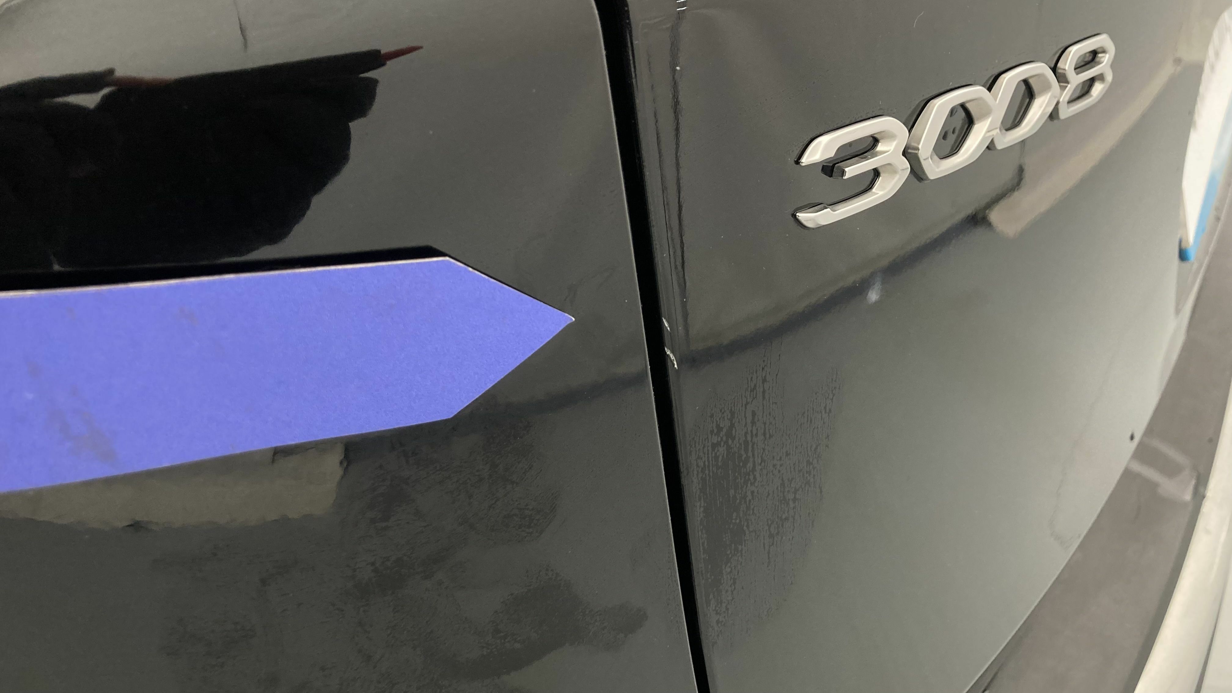 peugeot 3008 gt pack 1.6 HYBRID 300 EAT PHEV 2022 negro perla nera 31