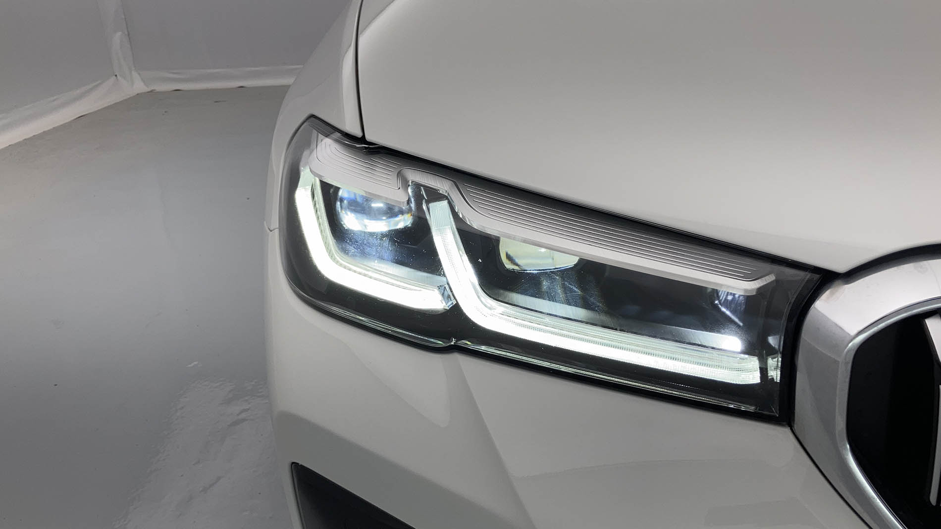 bmw serie 5 m sport 520E 204 PHEV 2022 alpinweiss 28