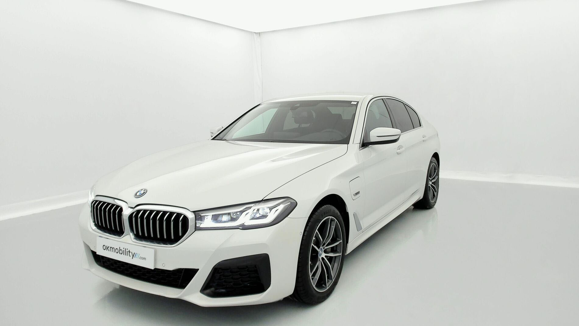 bmw serie 5 m sport 520E 204 PHEV 2022 alpinweiss 1