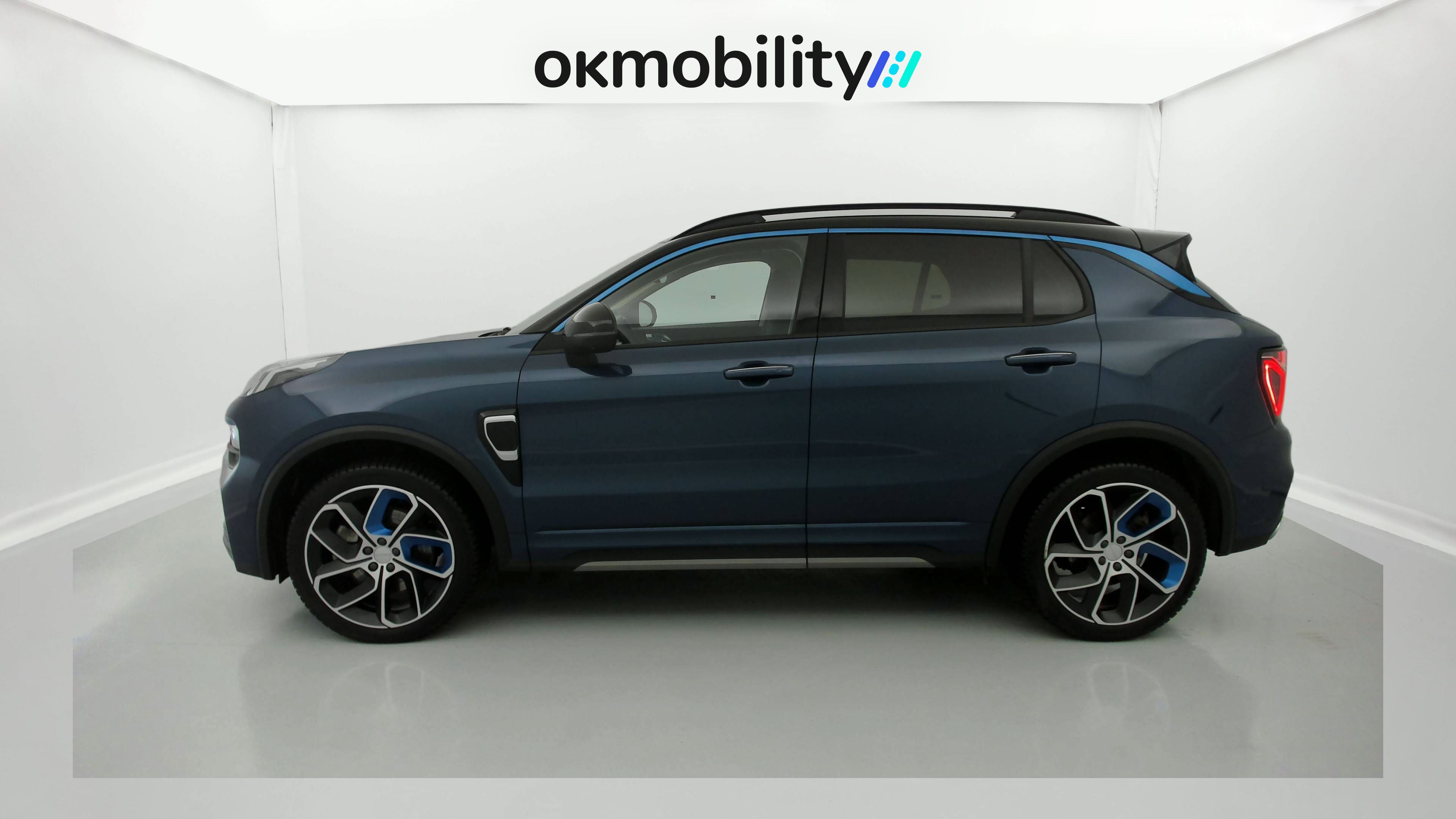 lynk&co 1 nv 1.5 PHEV 261 2022 blue 9