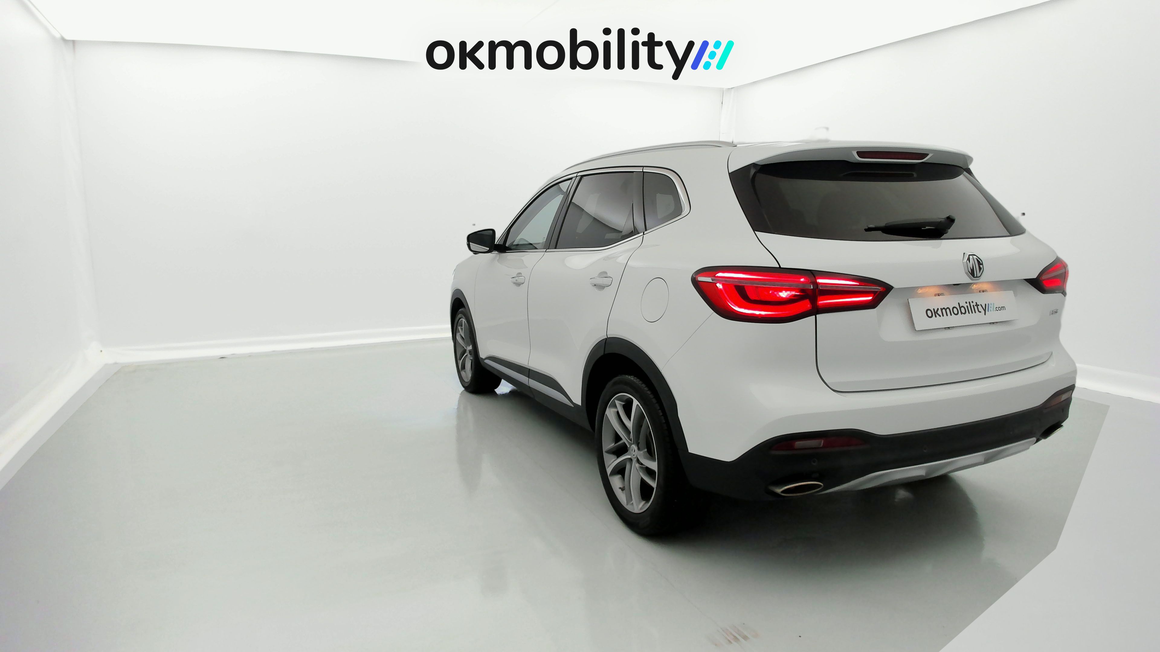 mg hs luxury 1.5 T-GDI 162 2023 dover white 10