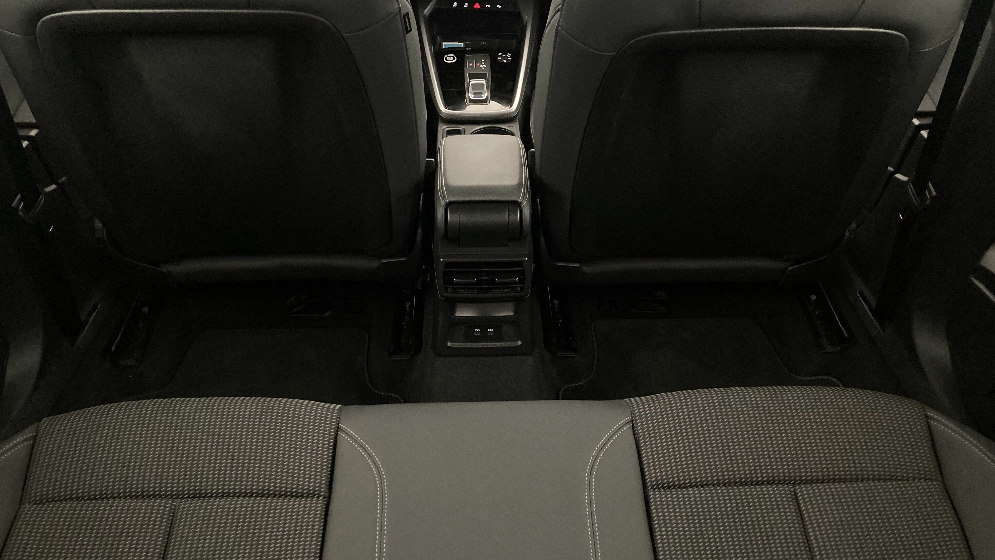 audi a3 sportback s line 35 TFSI 150 STRONIC 2024 gletscherweiss metallic 22