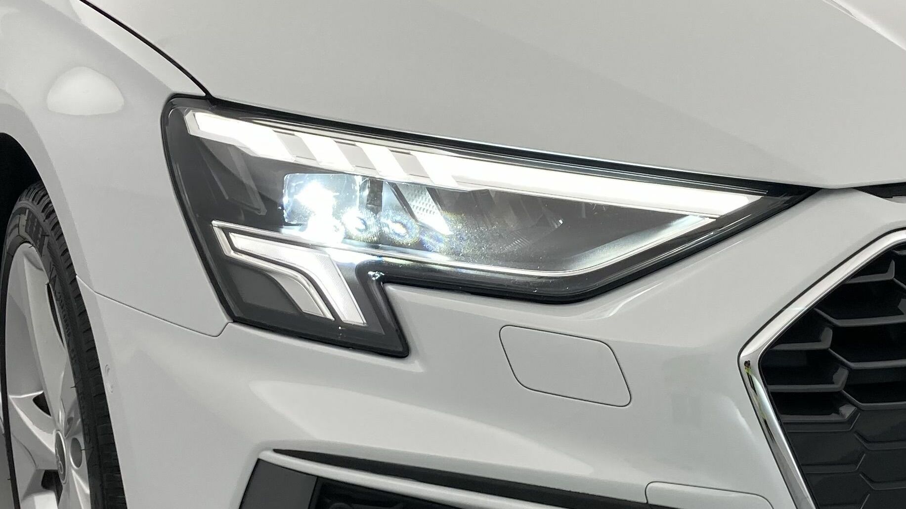 audi a3 sportback s line 35 TFSI 150 STRONIC 2024 gletscherweiss metallic 29