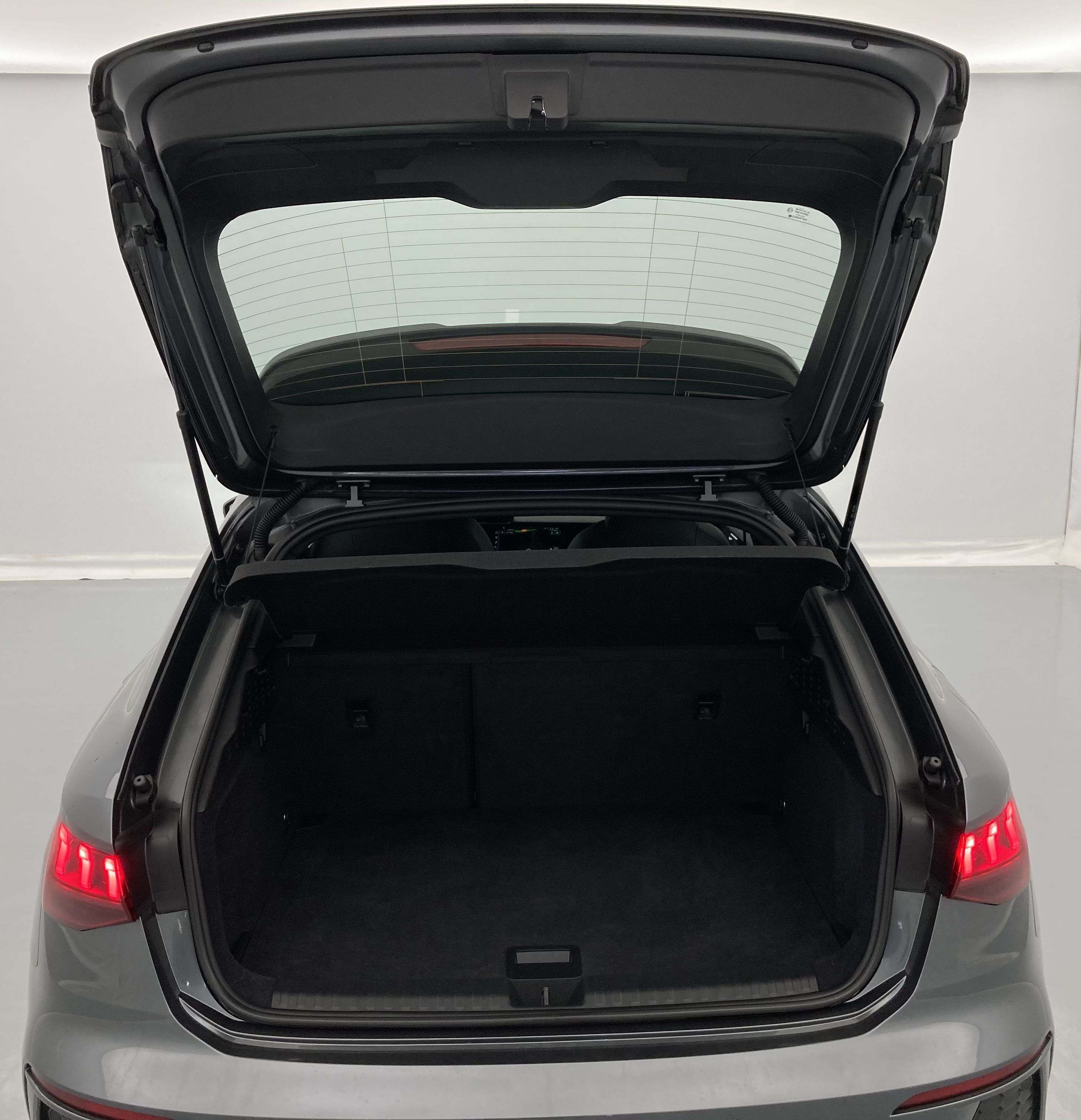 audi a3 sportback s line 35 TFSI 150 STRONIC 2024 daytonagrau perleff. 25