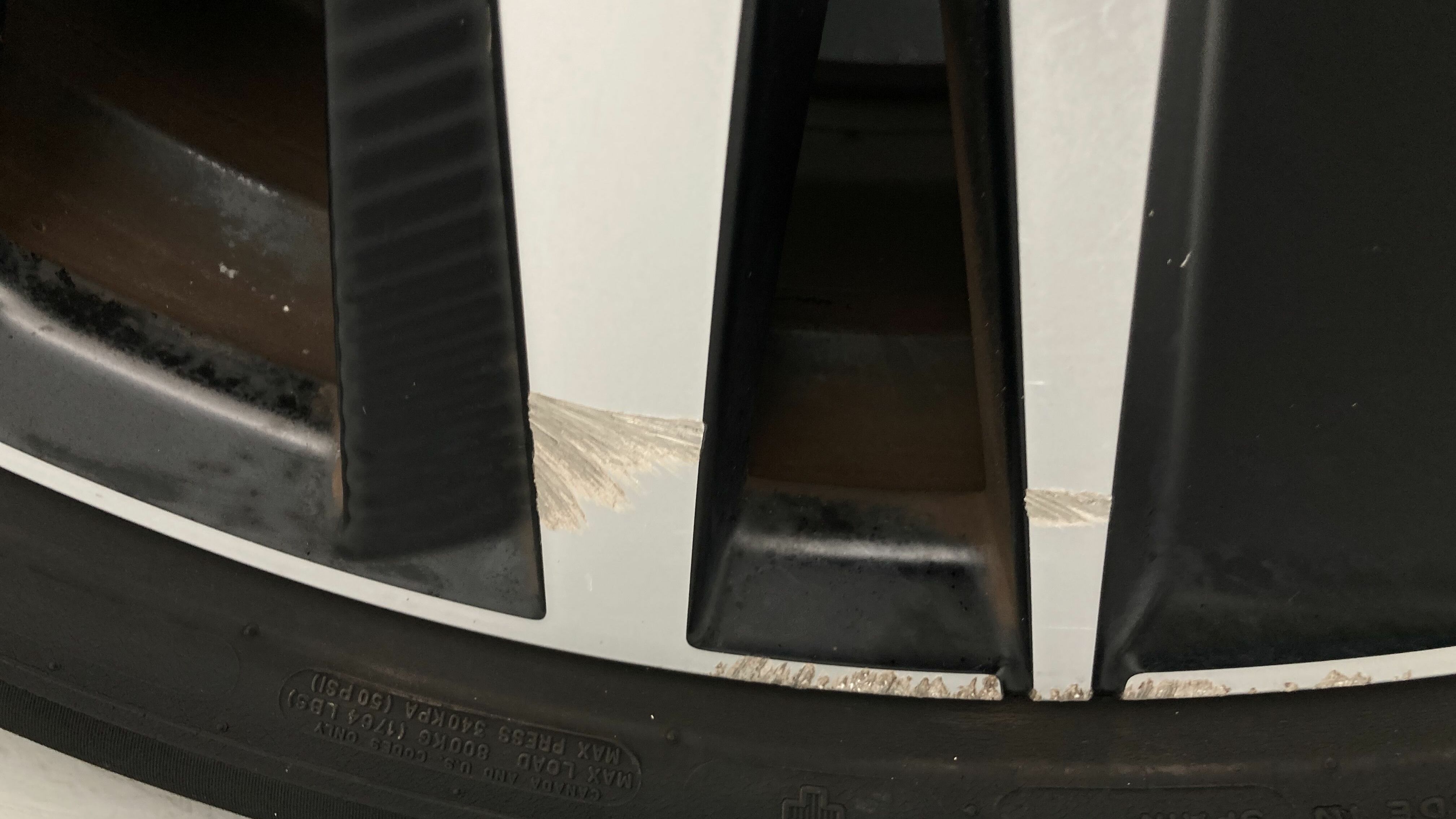 peugeot 3008 gt pack 1.6 HYBRID 300 EAT PHEV 2022 gris artense / negro 30