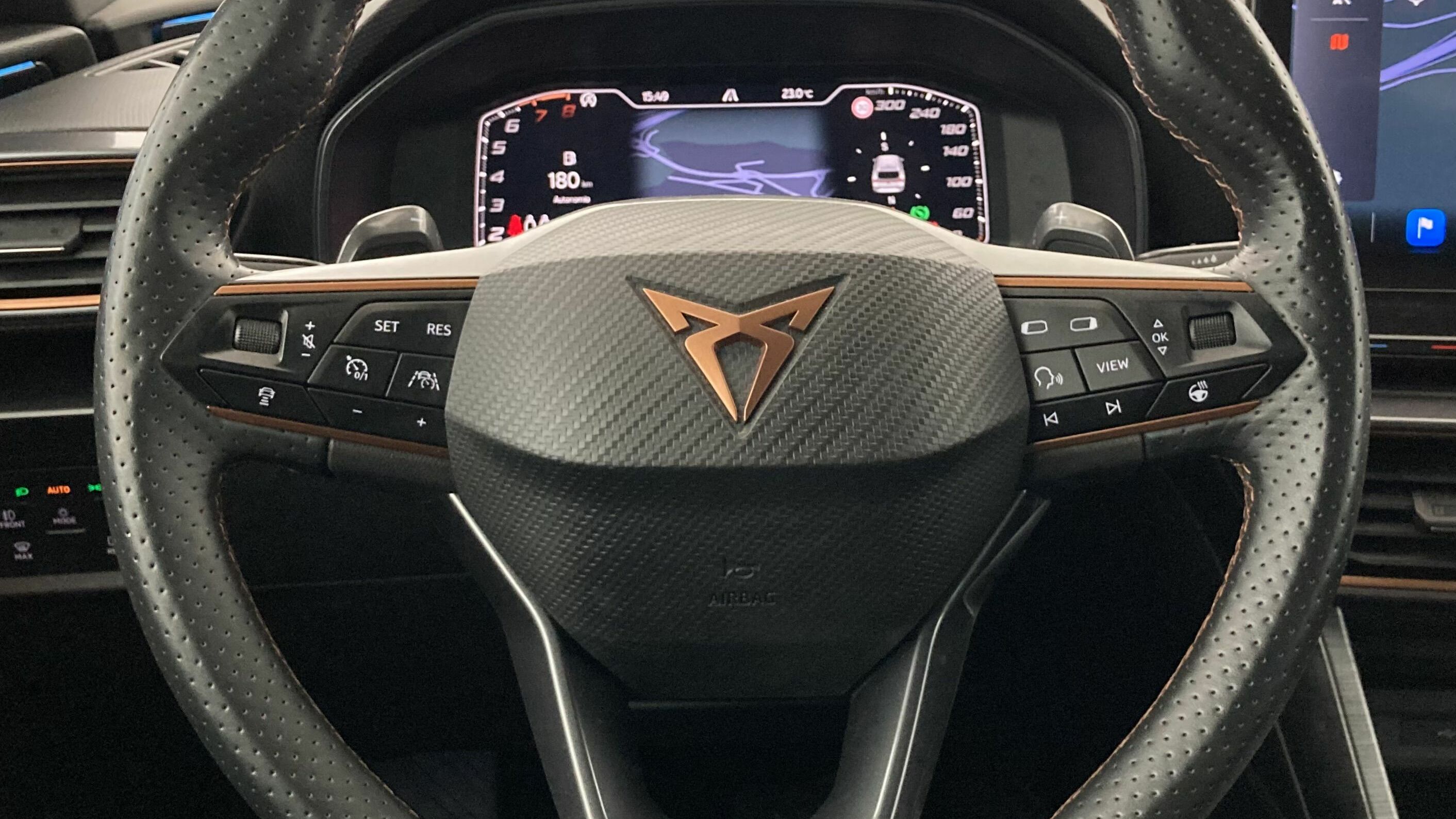 cupra leon st nv 1.5 ETSI 150 DSG 2024 negro midnight 18