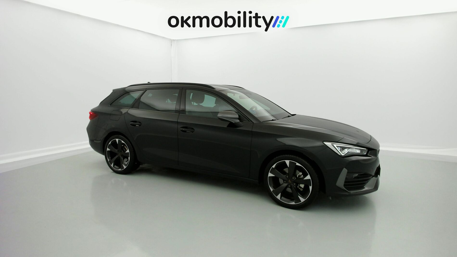 cupra leon st nv 1.5 ETSI 150 DSG 2024 negro midnight 2