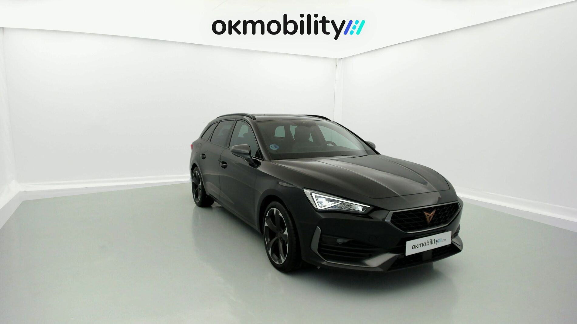 cupra leon st nv 1.5 ETSI 150 DSG 2024 negro midnight 3