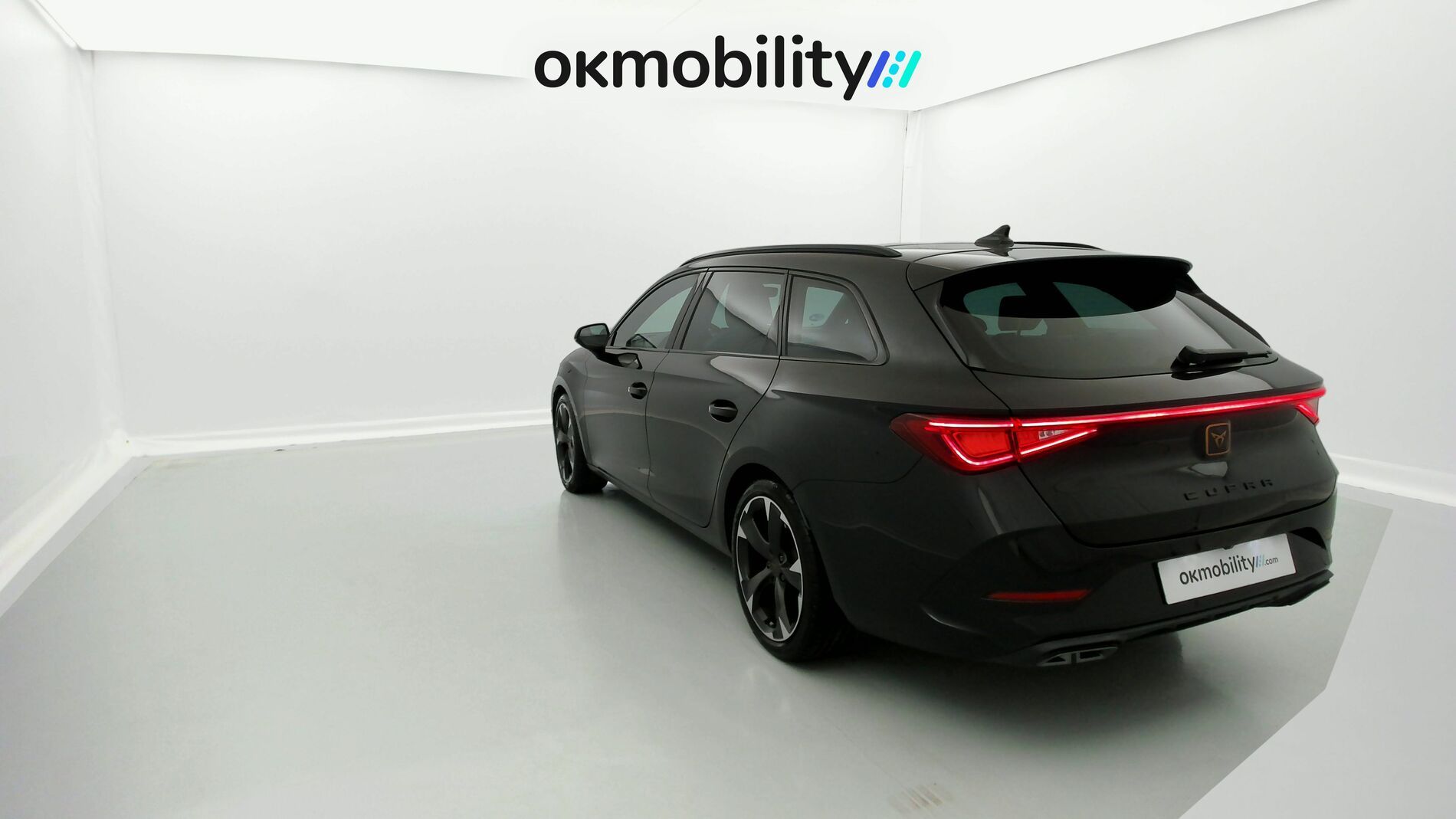 cupra leon st nv 1.5 ETSI 150 DSG 2024 negro midnight 10