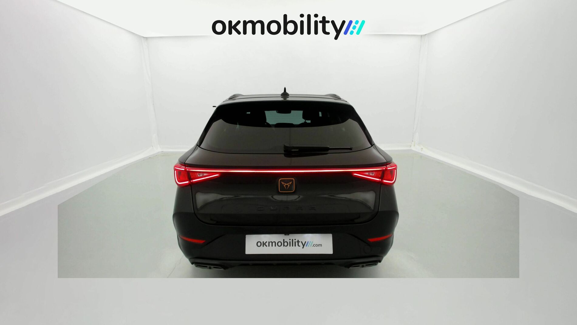 cupra leon st nv 1.5 ETSI 150 DSG 2024 negro midnight 11