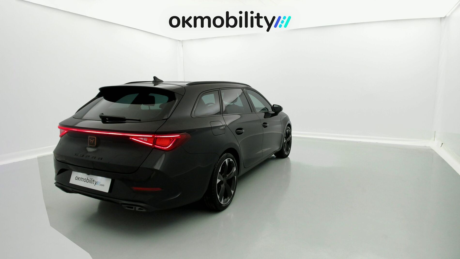 cupra leon st nv 1.5 ETSI 150 DSG 2024 negro midnight 12