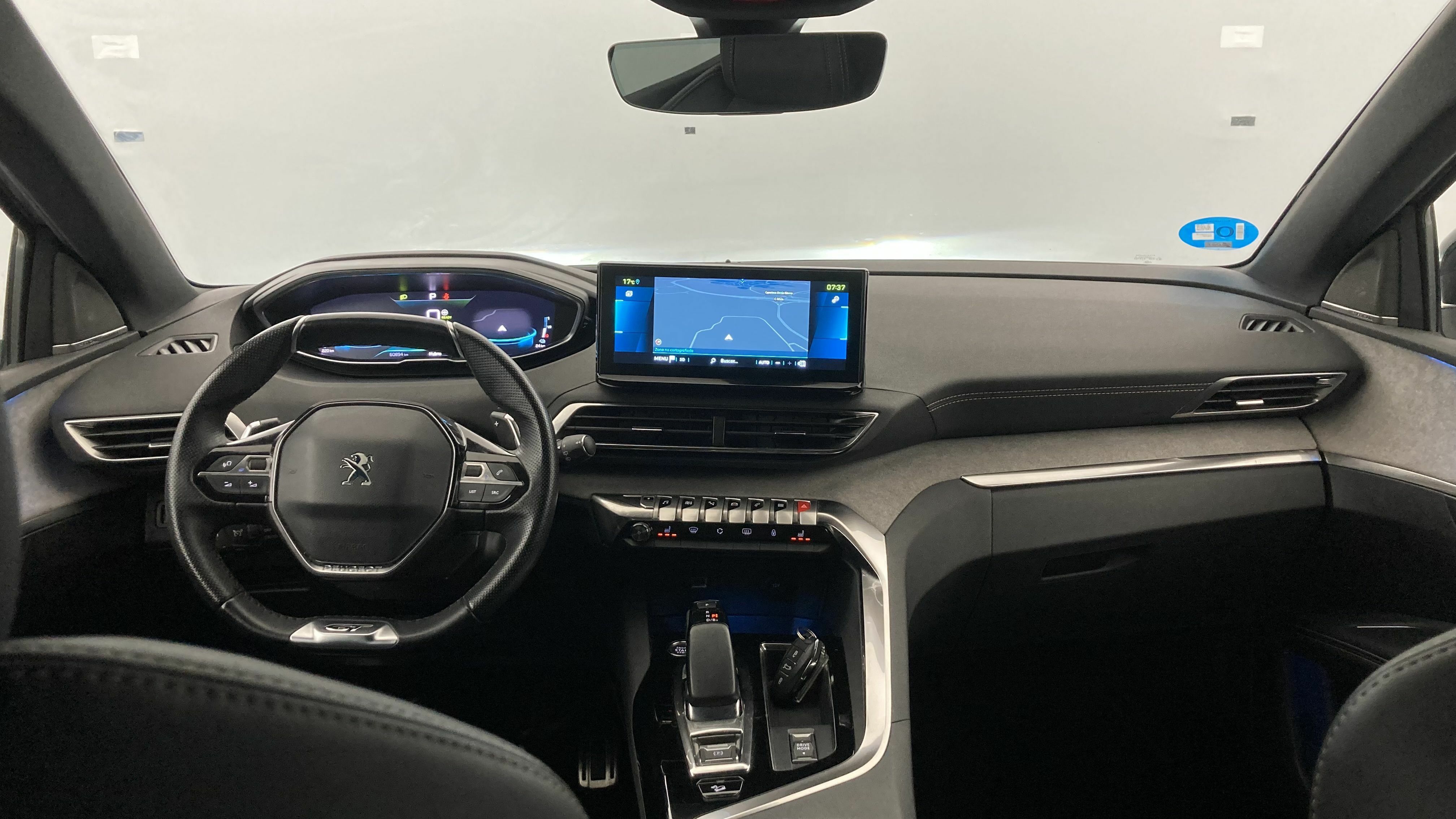 peugeot 3008 gt pack 1.6 HYBRID 300 EAT PHEV 2022 gris artense / negro 4