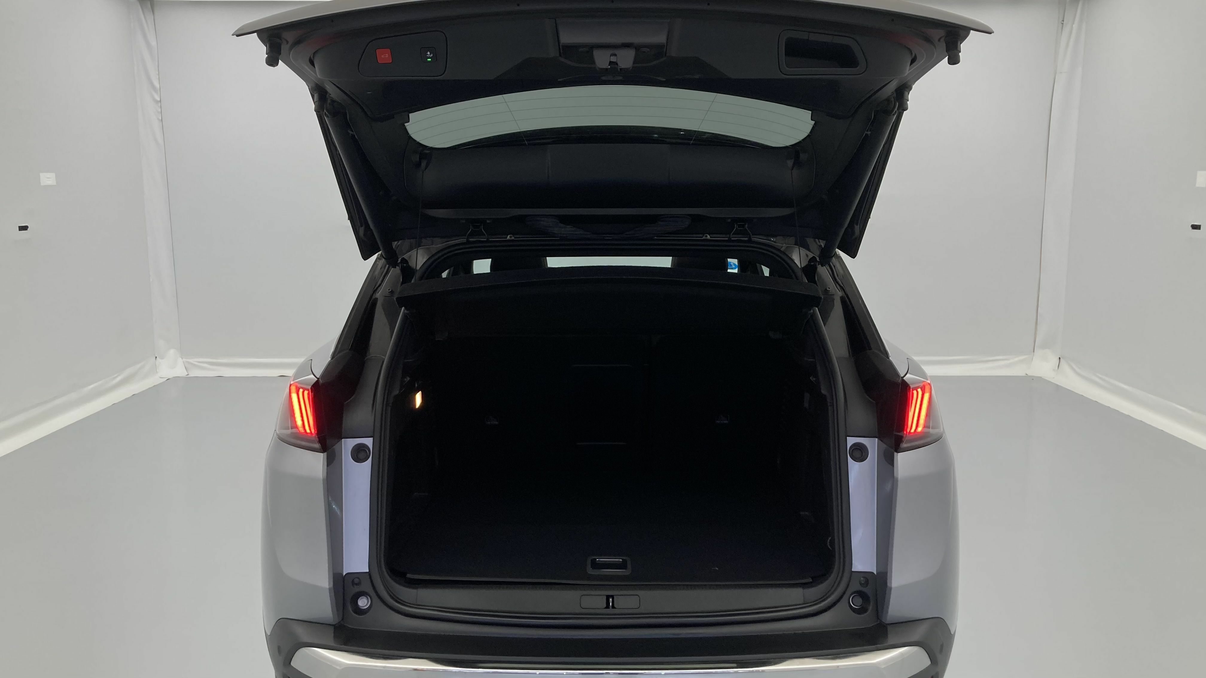 peugeot 3008 gt pack 1.6 HYBRID 300 EAT PHEV 2022 gris artense / negro 13