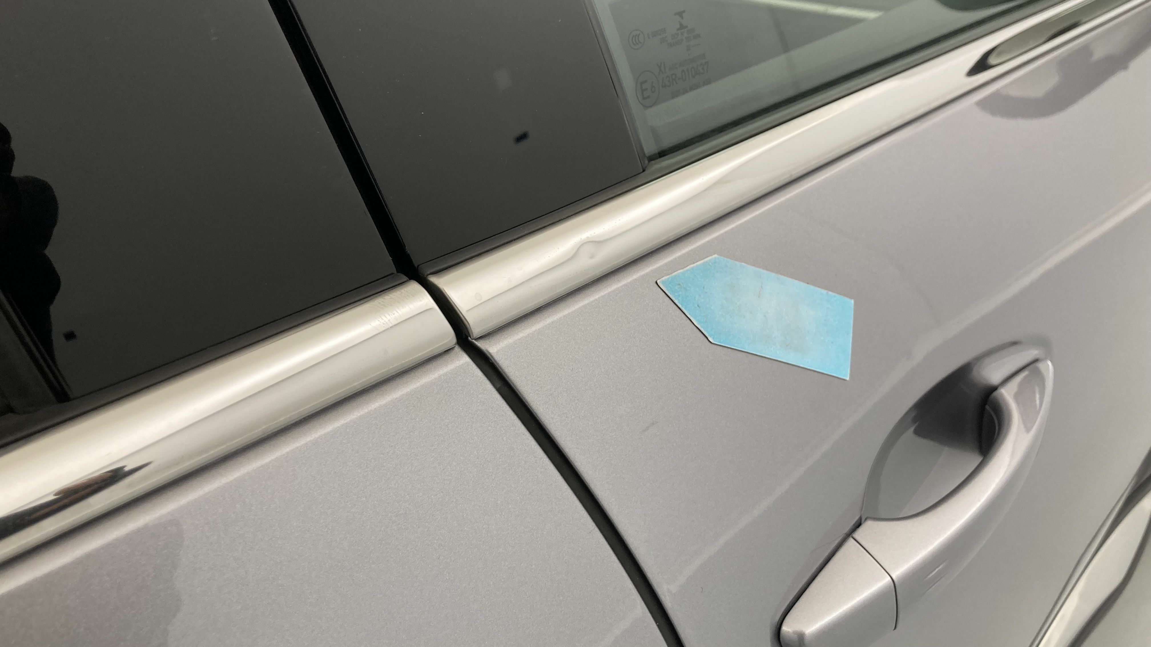 peugeot 3008 gt pack 1.6 HYBRID 300 EAT PHEV 2022 gris artense / negro 24
