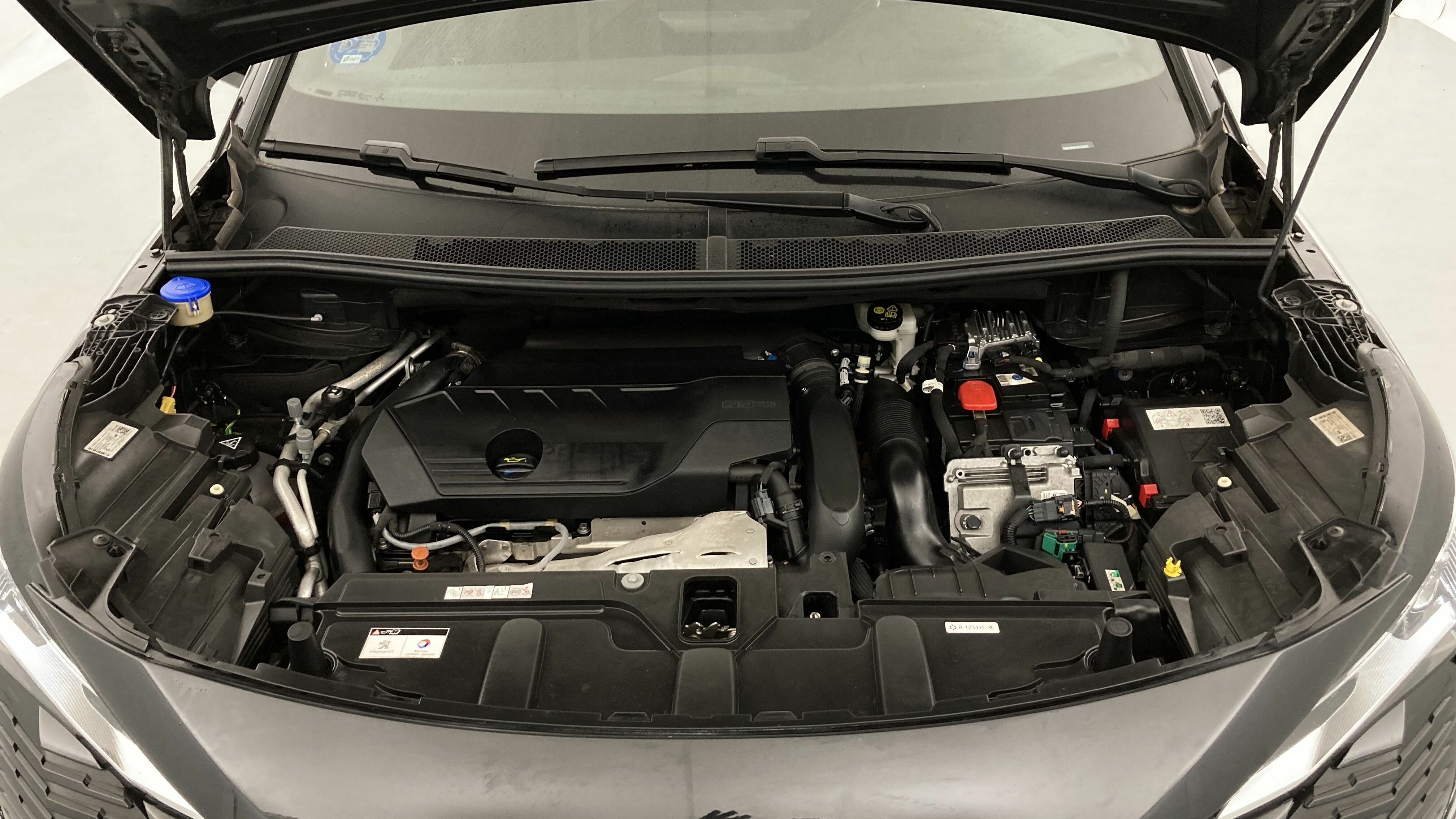 peugeot 3008 gt pack 1.6 HYBRID 300 EAT PHEV 2022 negro perla nera 23