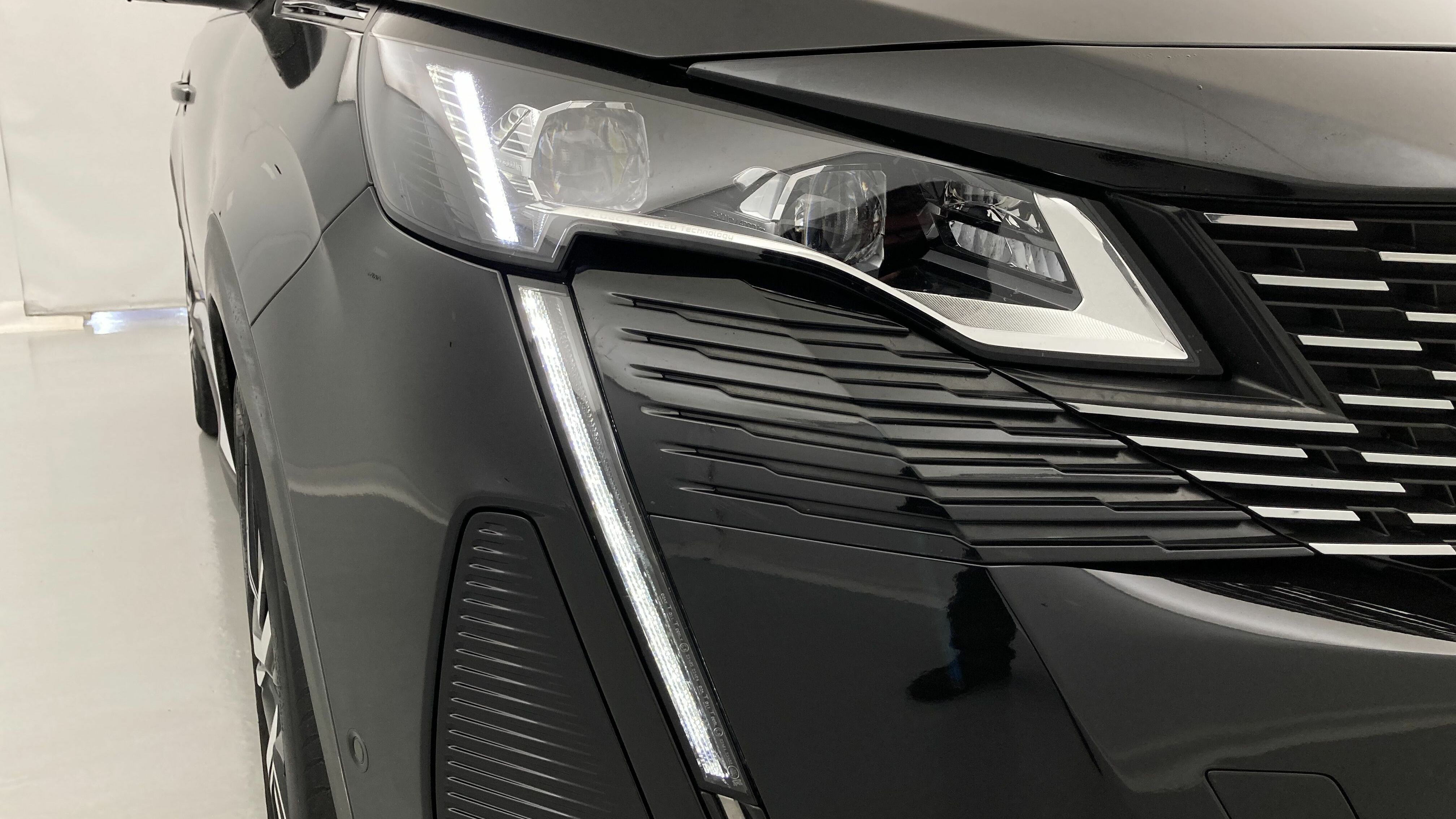 peugeot 3008 gt pack 1.6 HYBRID 300 EAT PHEV 2022 negro perla nera 27