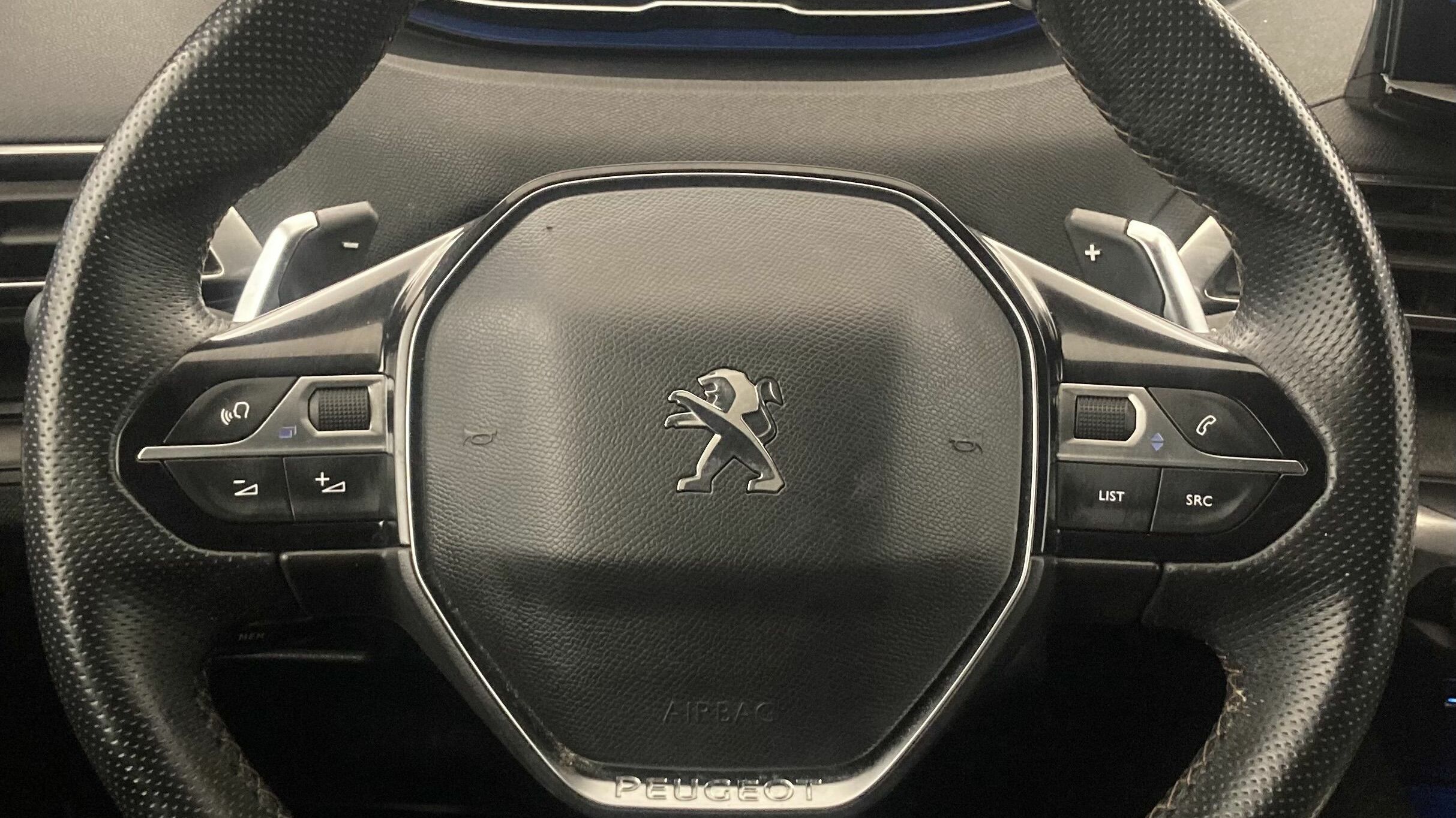 peugeot 3008 gt pack 1.6 HYBRID 300 EAT PHEV 2022 negro perla nera 16