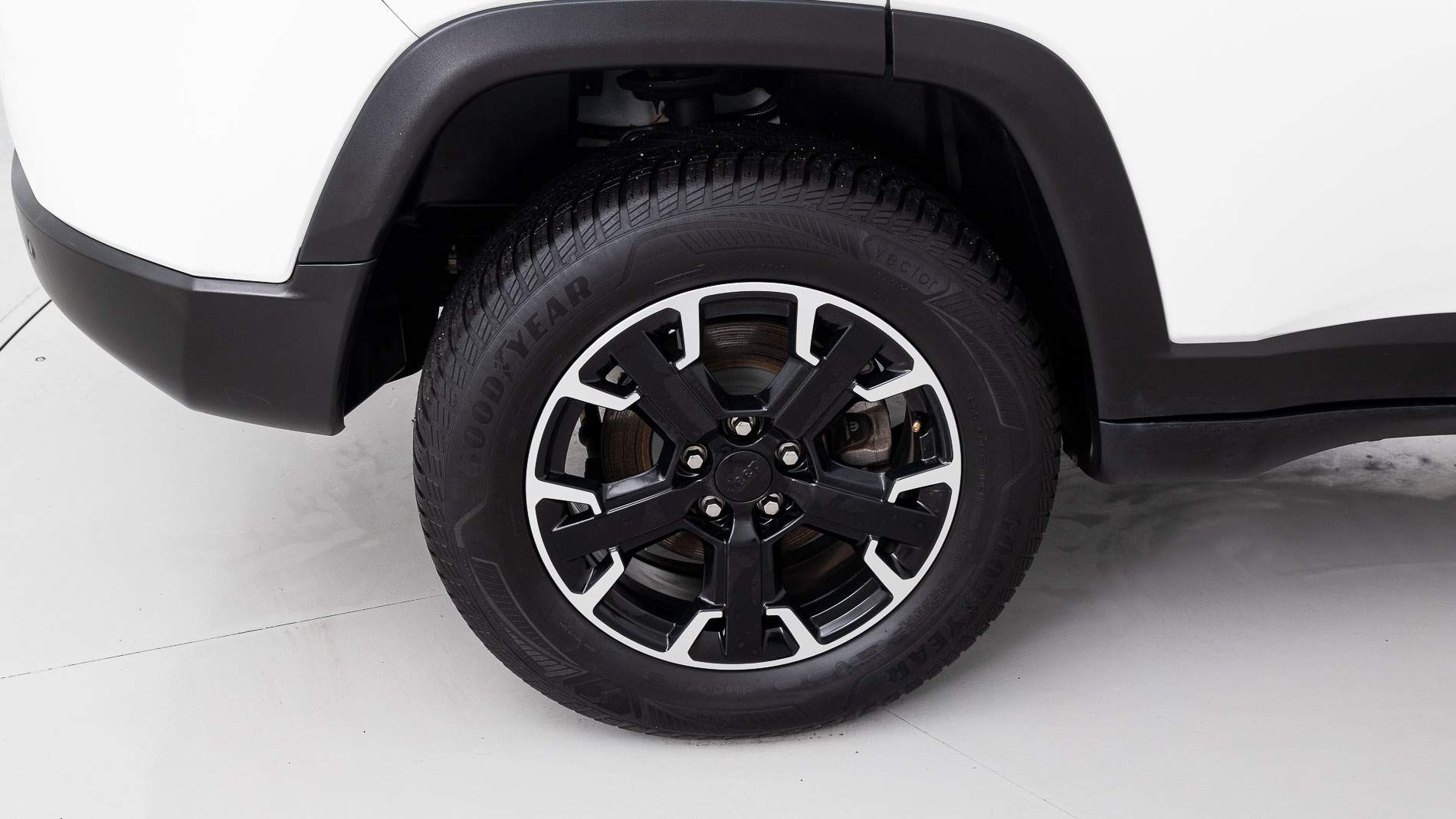 jeep compass trailhawk 1.3 PHEV 240 AWD 2022 blanco alpine + techo negro 28