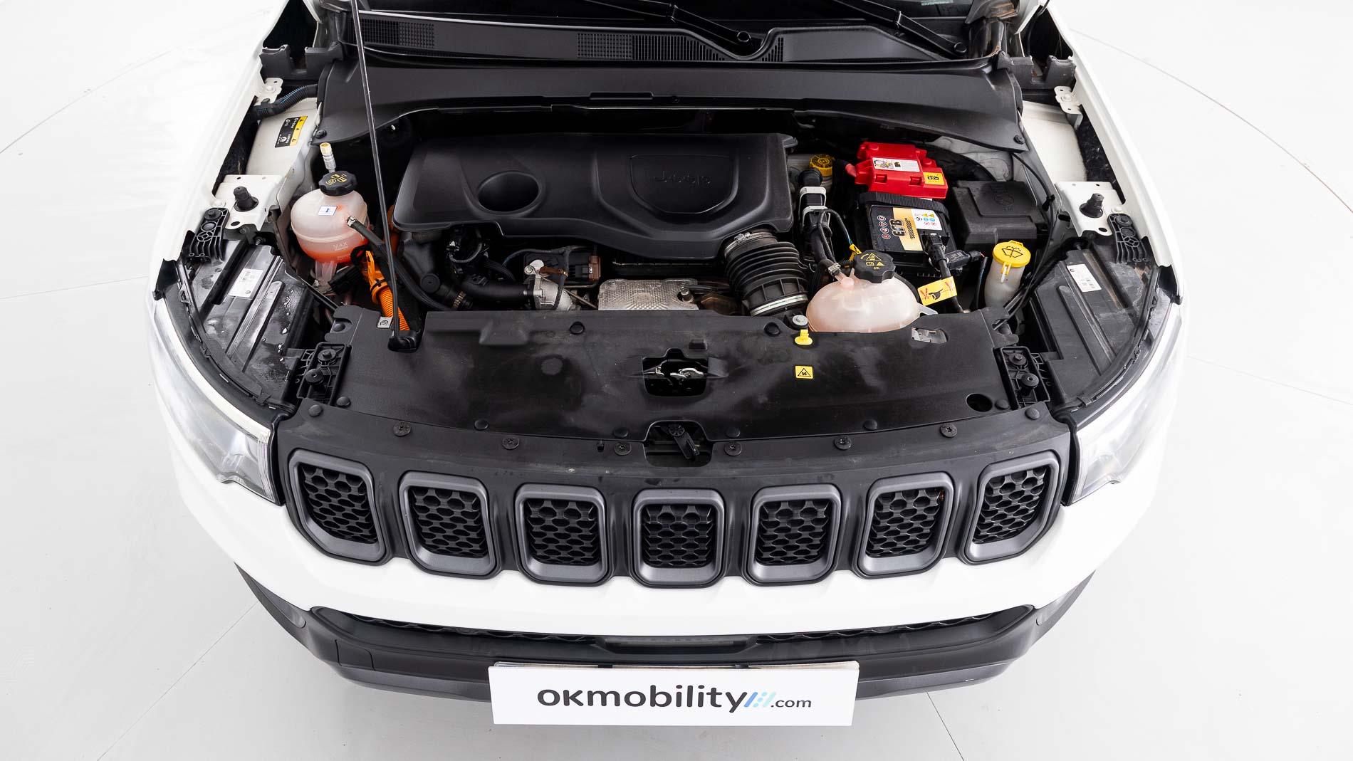 jeep compass trailhawk 1.3 PHEV 240 AWD 2022 blanco alpine + techo negro 39